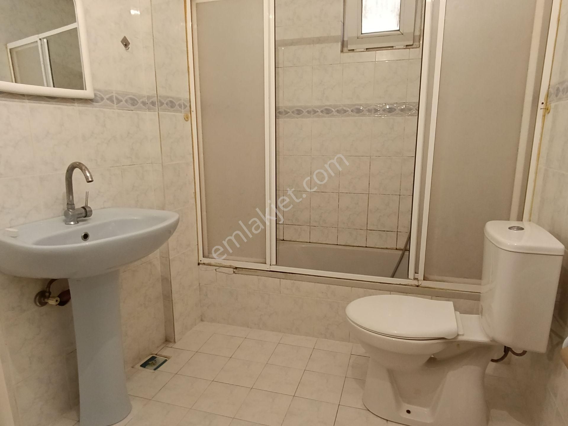 Çınarlı Merkezde, Aileye Uygun Ve Ekonomik Fiyatlı Ara Kat Aile Apt. – Ayça Emlak’tan - Görsel 13