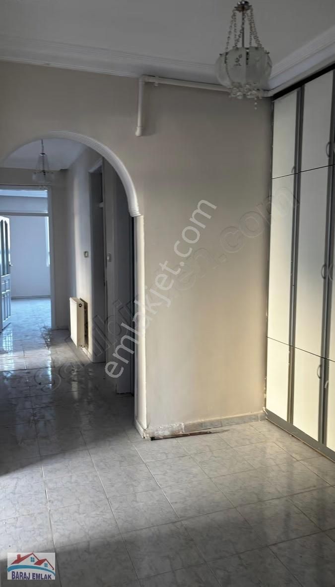 Baraj Emlak Merkezi Konumda Daire Kapı Pencereler Yenilendi - Görsel 13