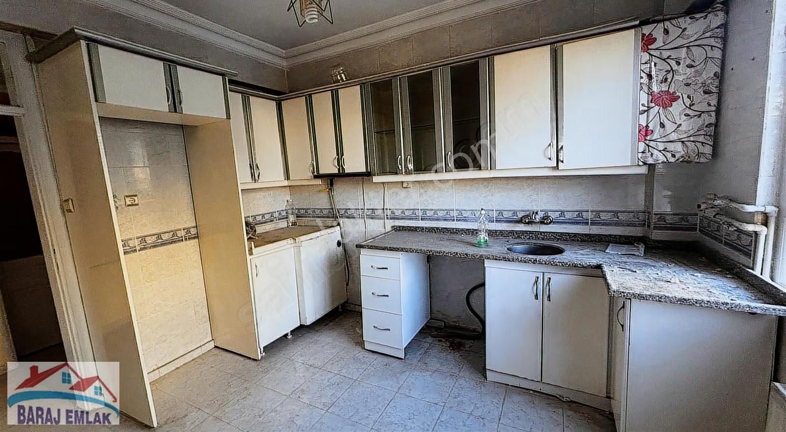 Baraj Emlak Merkezi Konumda Daire Kapı Pencereler Yenilendi - Görsel 5