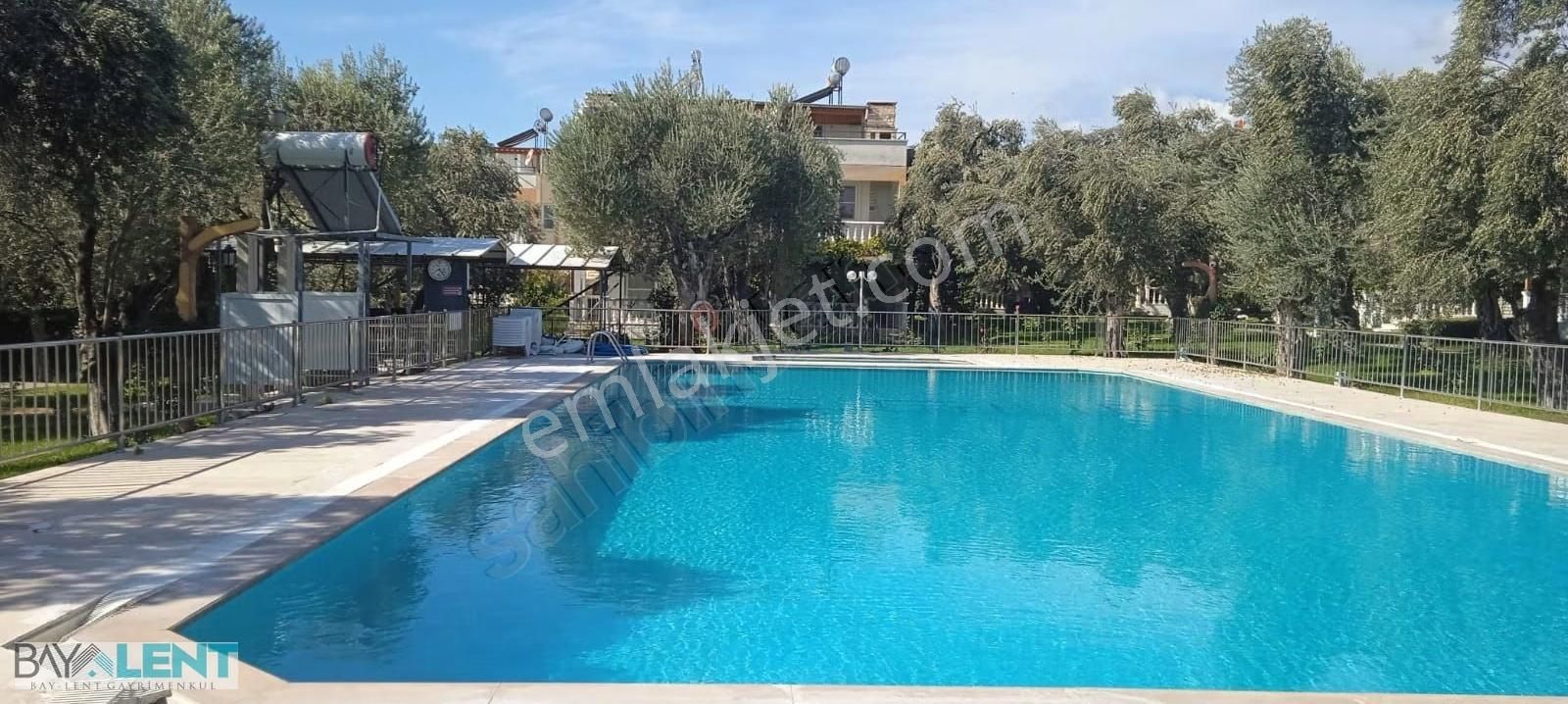 Edremit Tahtakuşlar Da Denize 600 Mt. Tripleks Villamız Satılık