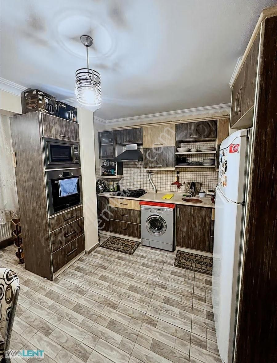 Bahçelievler Mh.sinde Satılık 2+1 Daire - Görsel 11