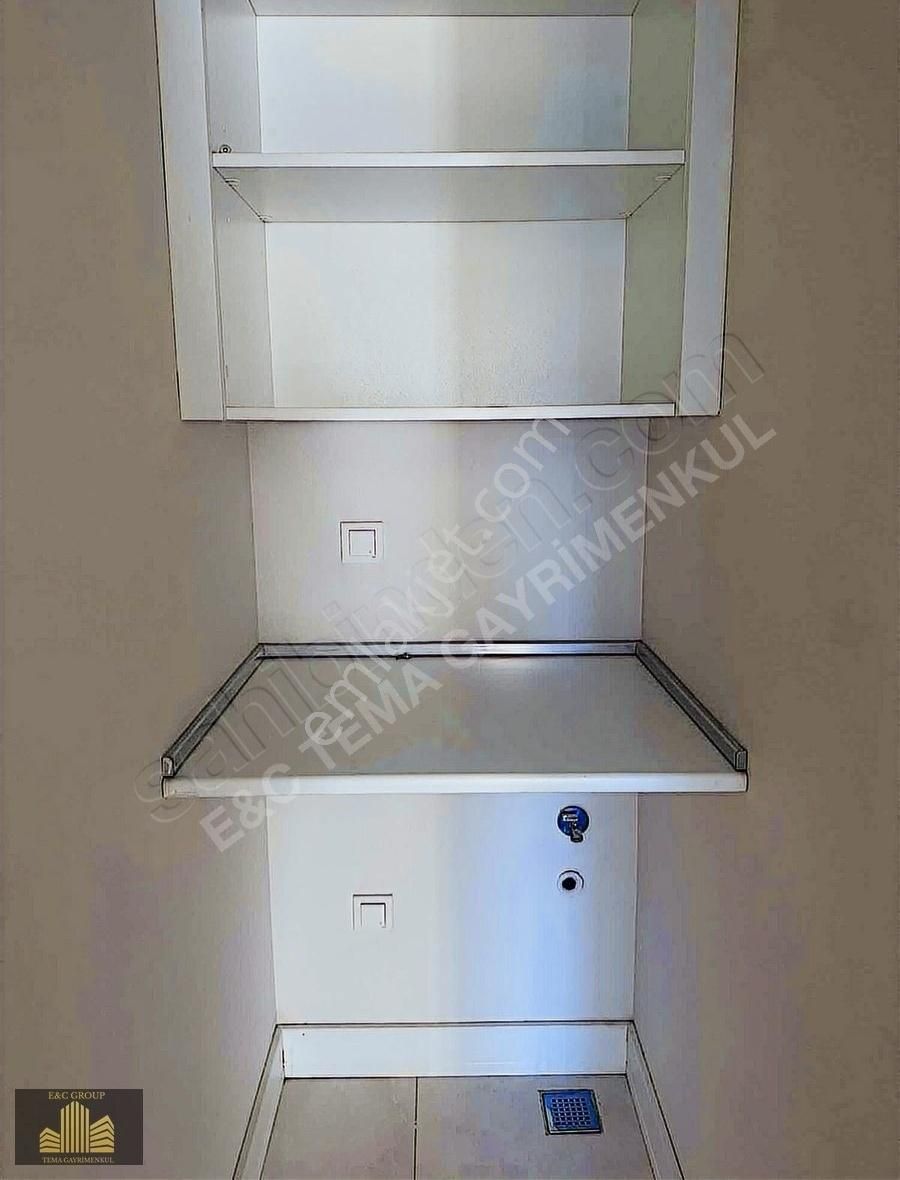 Acil Tema İstanbul 1 De Satılık 2+1 132 M2 Booşş Daire