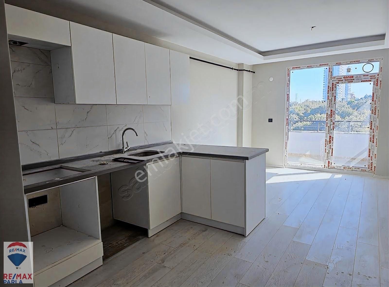 Dilay Baştekin'den Deniz Ve Doğa Manzaralı 1+1 - Görsel 3