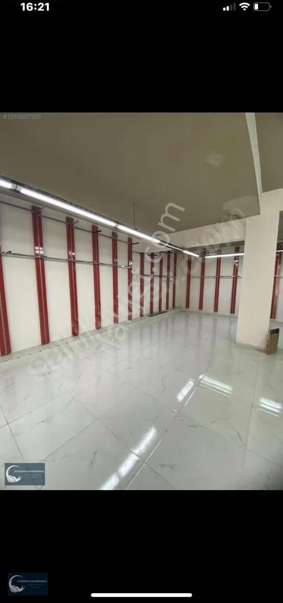 Tekstil Merkezinde 155 M2 Masrafsız Kiralık Mağaza Dükkan - Görsel 3