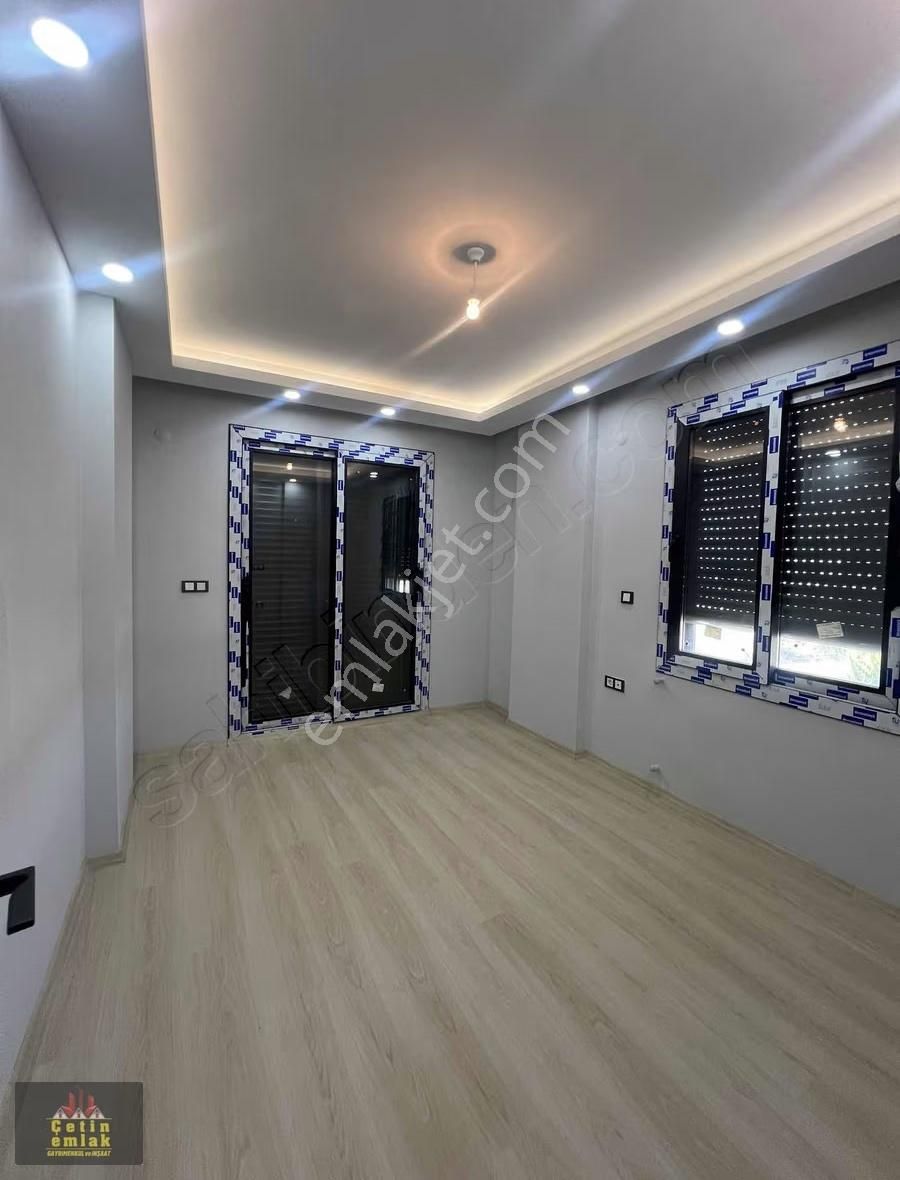 Kuşadası Güzelçamlı'da 4 + 1 Tam Müstakil Villa Satılık - Görsel 12