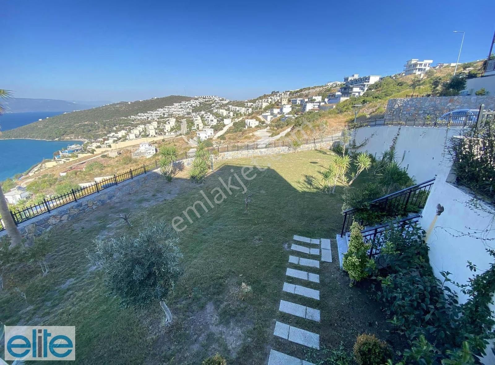 Muğla Bodrum Milas Boğaziçi Lüks Sitede Köşe Geniş Bahçe Dubleks - Görsel 31