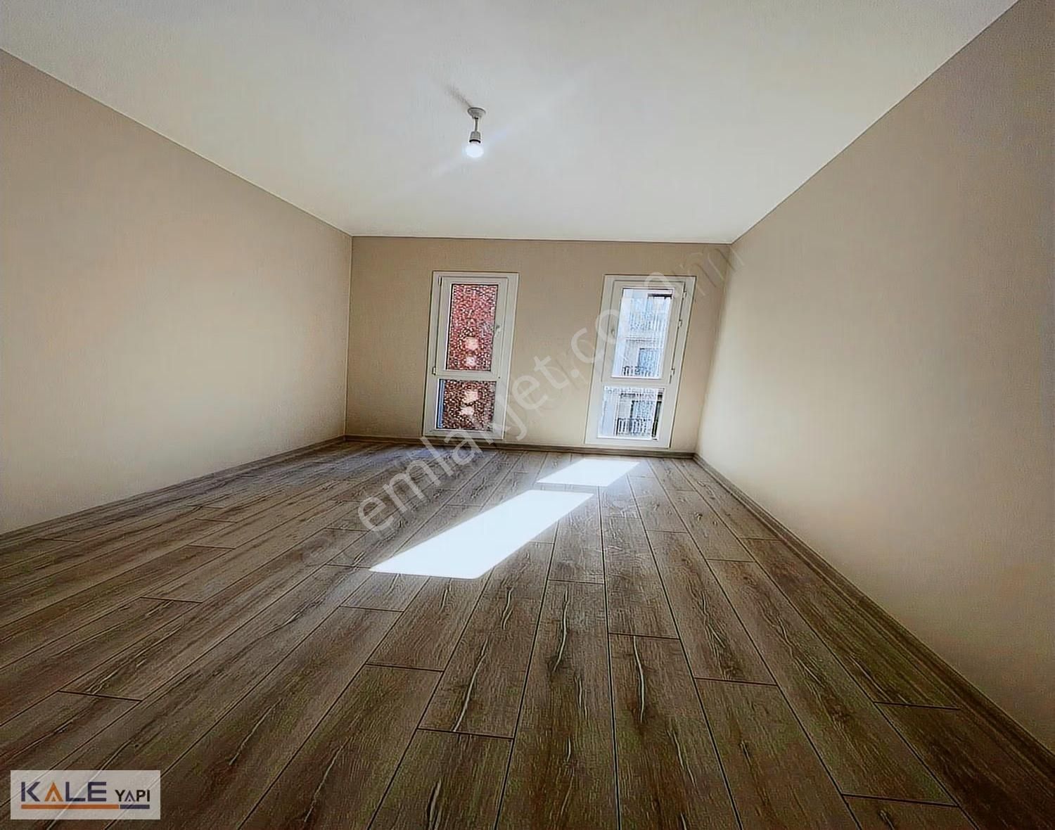 Bahçeşehir Metro Projesinin Dibinde 1+1 Satılık Daire