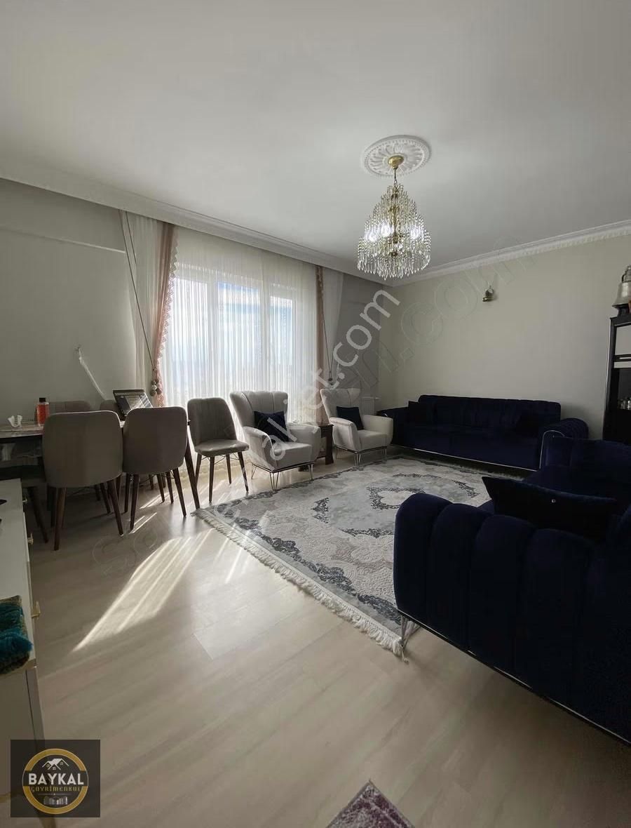 Esenyurtta Eşsiz Manzaralı Lüx Daire - Görsel 12