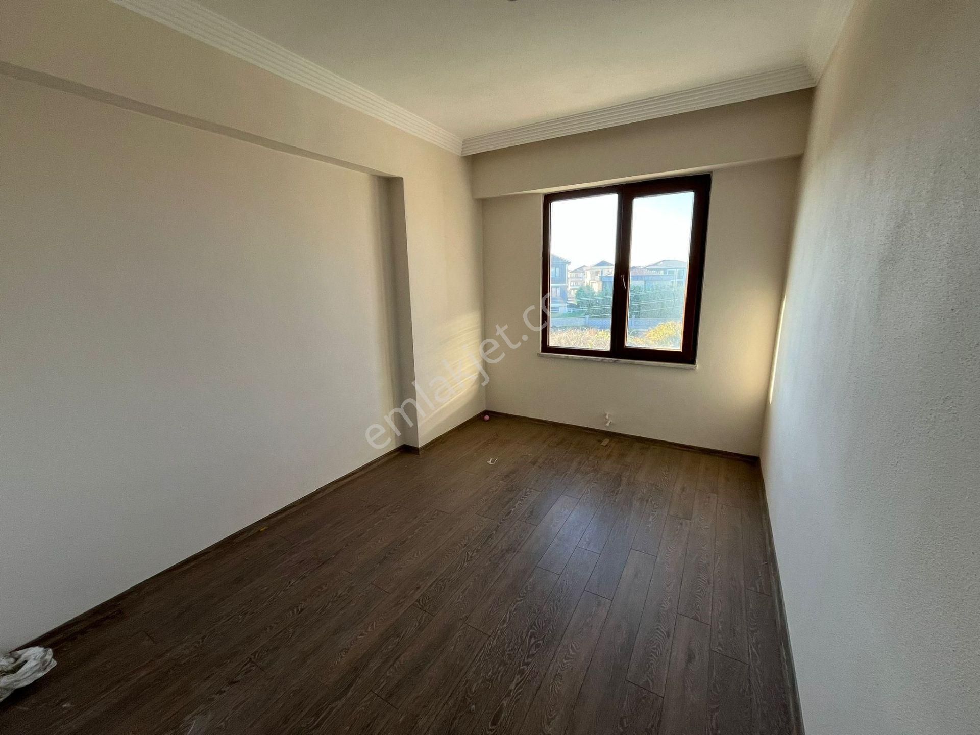 Karasu Narlife Sitesinde Havuz Cepheli 2+1 Kiralık Daire - Görsel 12