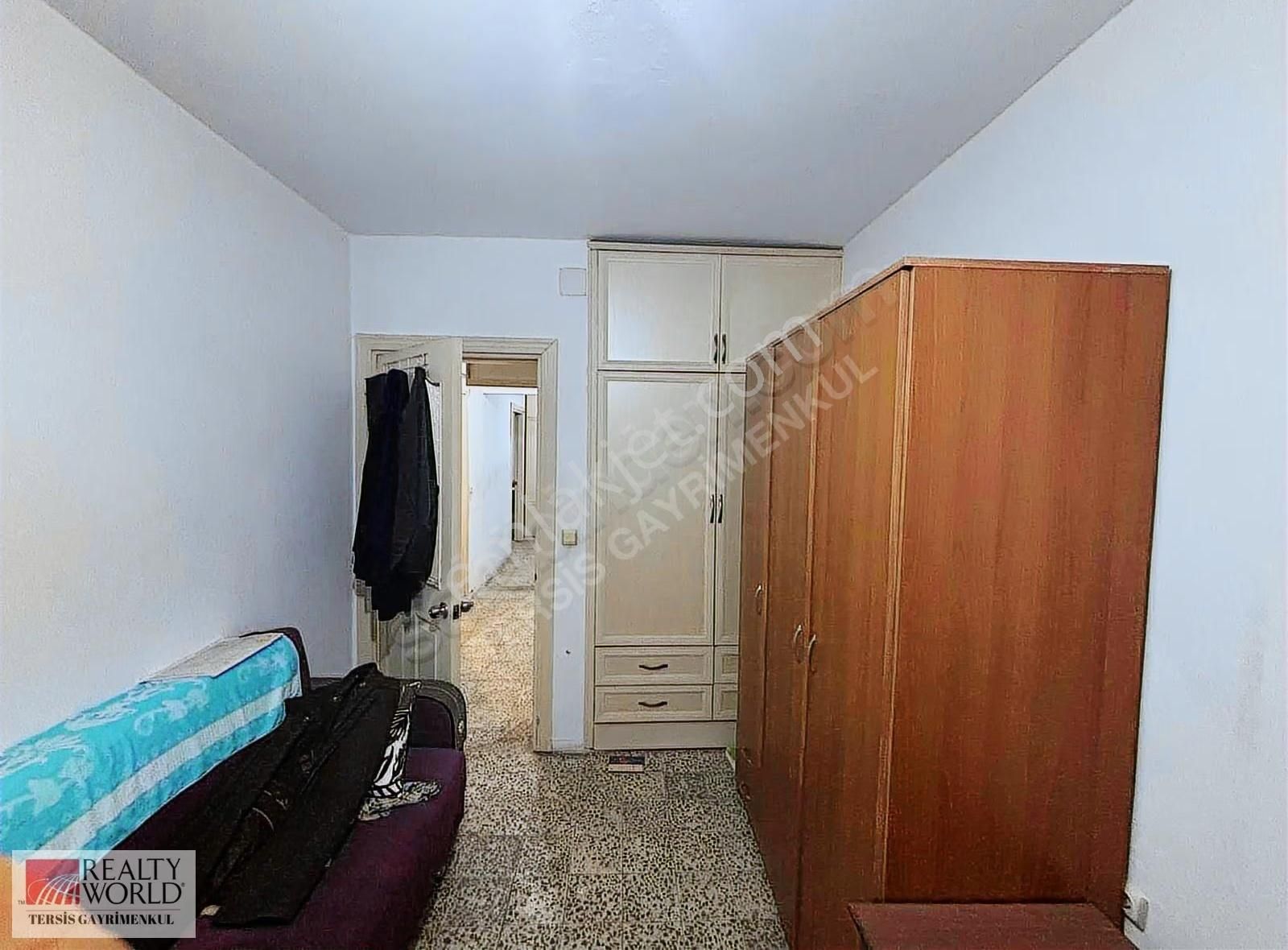 Rw Tersis'den Ziyapaşa Blv. 2+1 Satılık Ofis