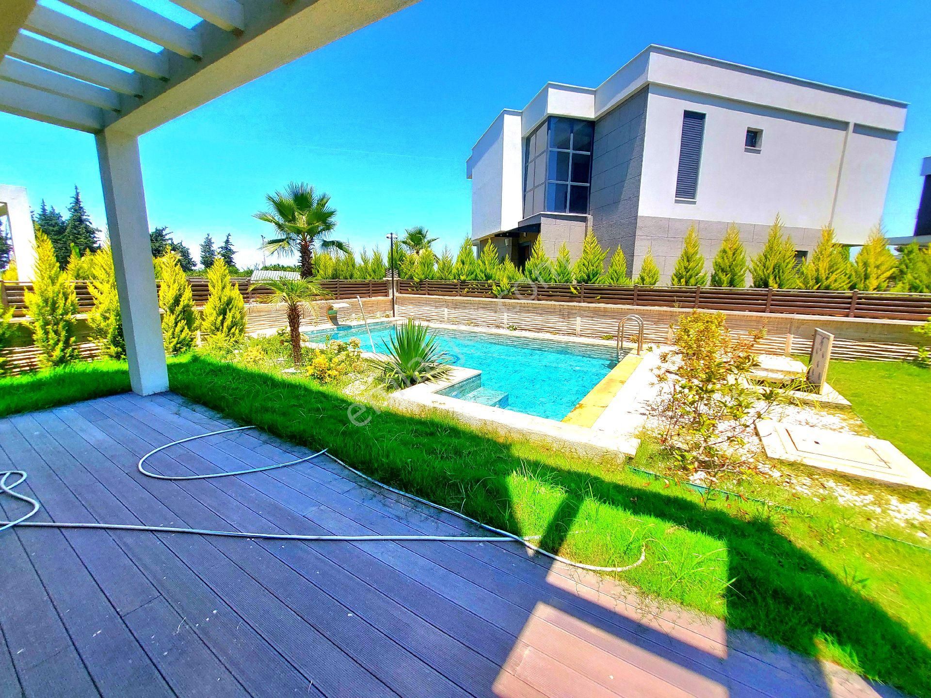 Güzelçamlıda Özel Havuzlu Tek Müstakil 4+1 Sıfır Villa - Görsel 7