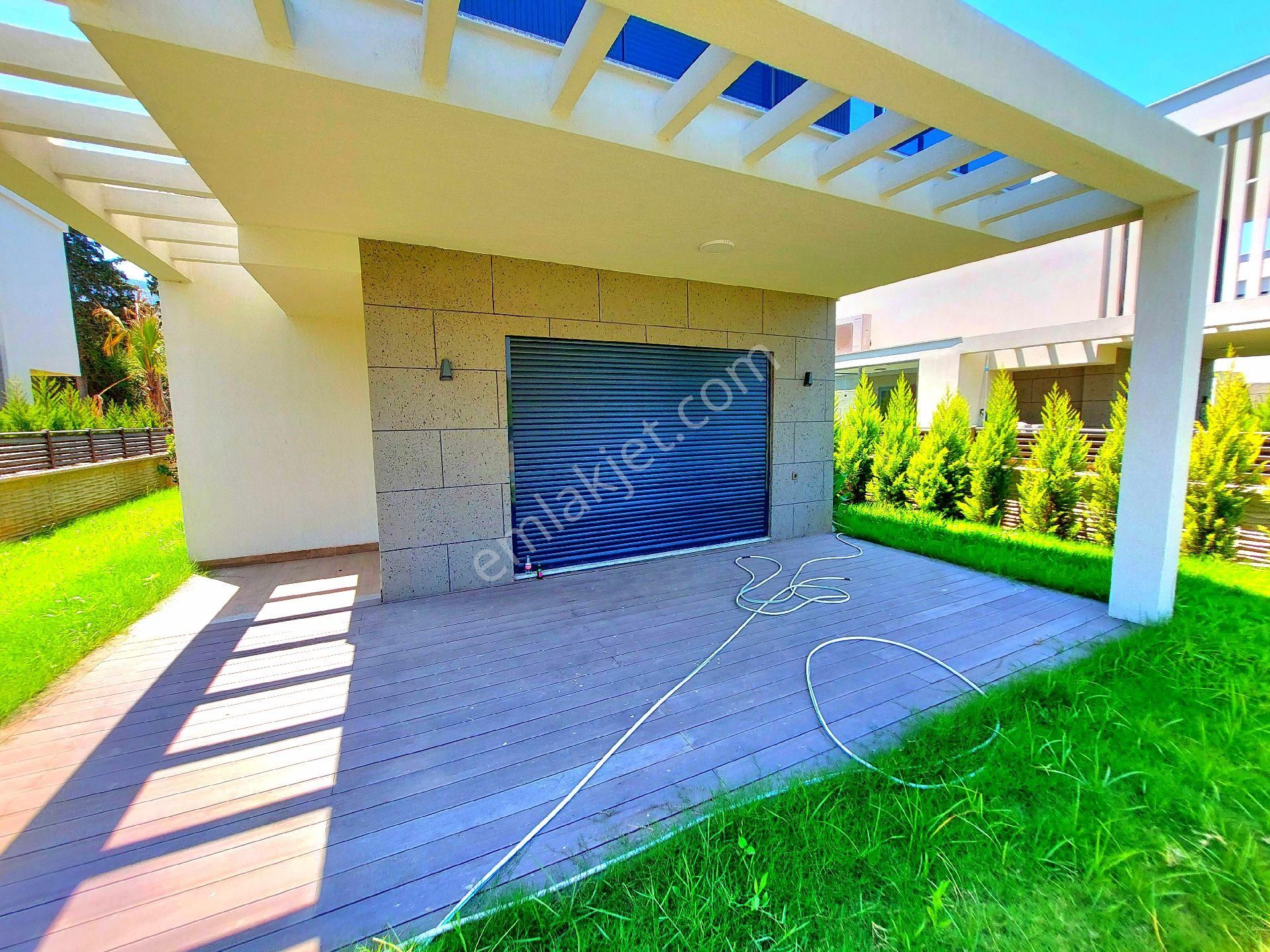 Güzelçamlıda Özel Havuzlu Tek Müstakil 4+1 Sıfır Villa - Görsel 14