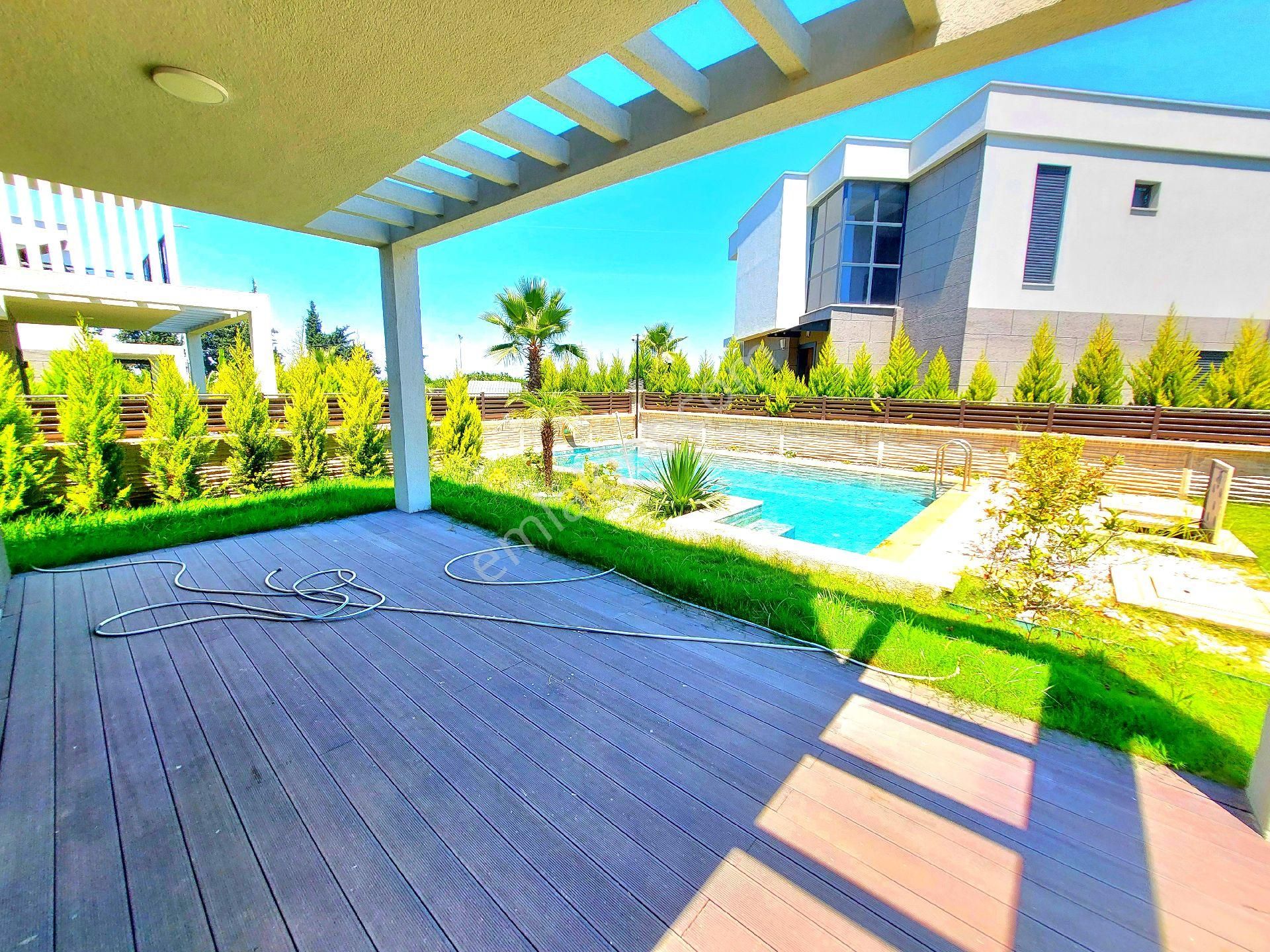 Güzelçamlıda Özel Havuzlu Tek Müstakil 4+1 Sıfır Villa - Görsel 5