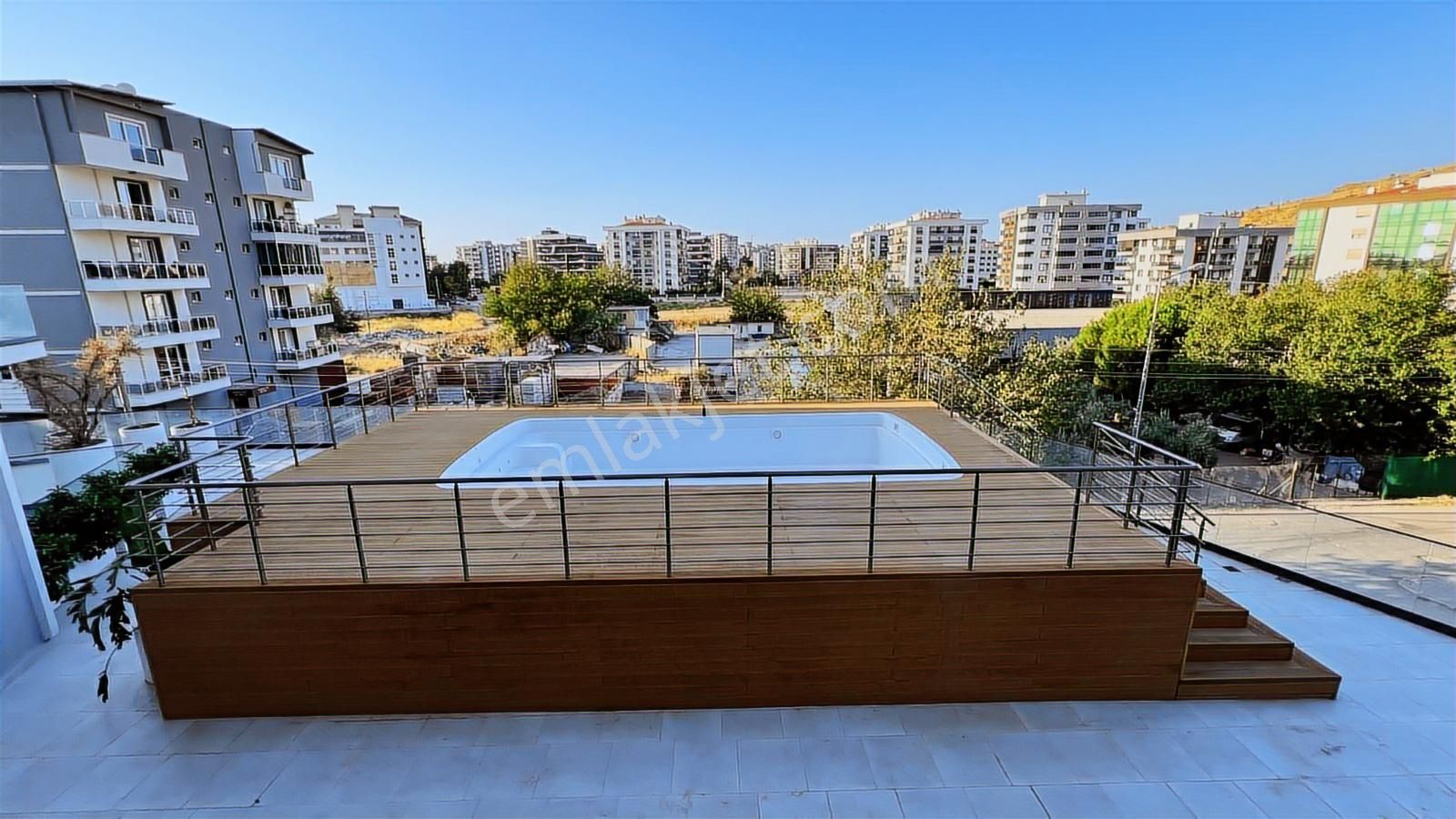 Çiğlide Satılık 1+1 Daire İnci Suitte Fırsat Daire - Görsel 35