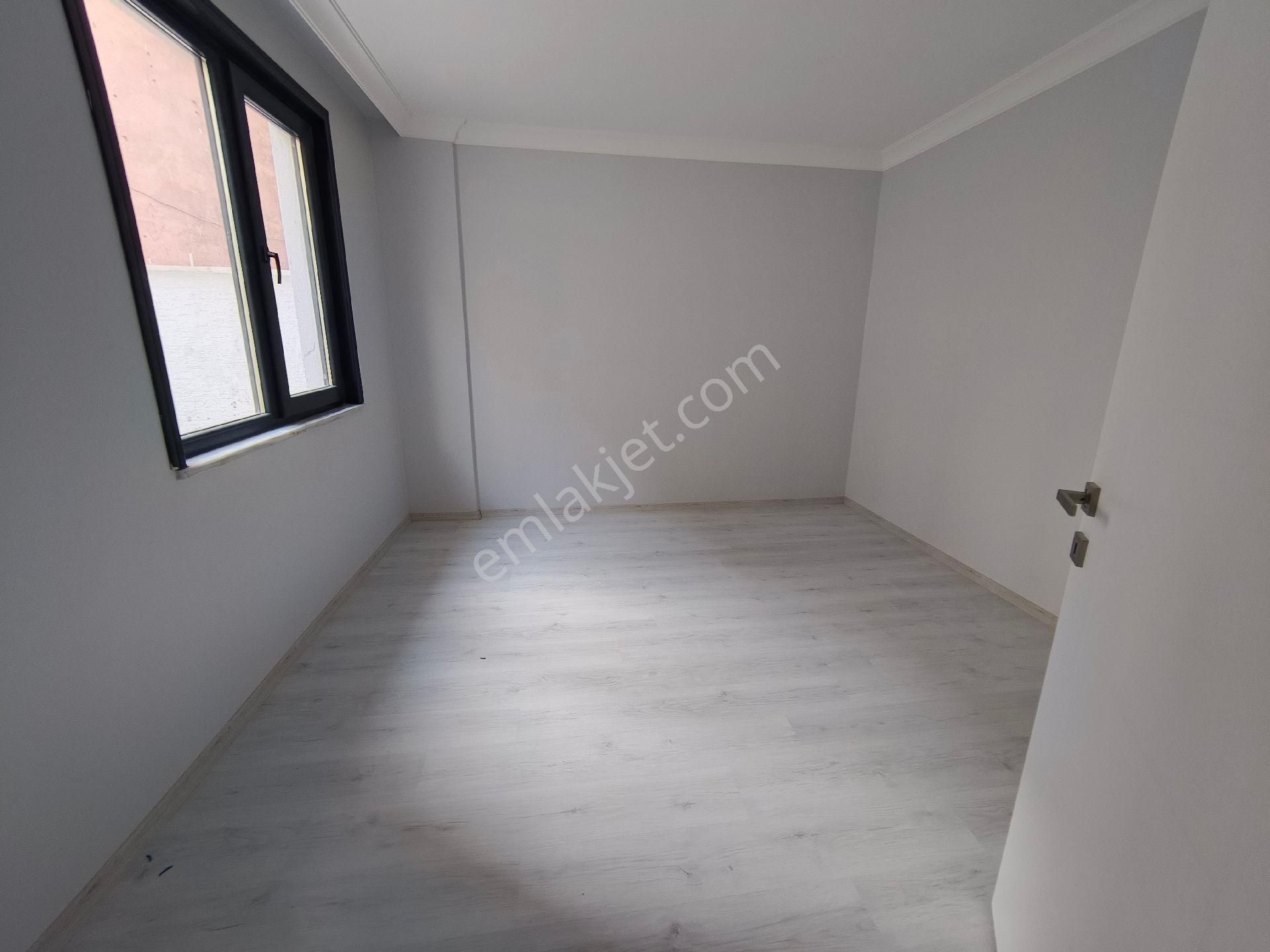 Güneyden Metroya 8 Dakika Yürüme 1+1.60 M2 B.katı Daire - Görsel 10