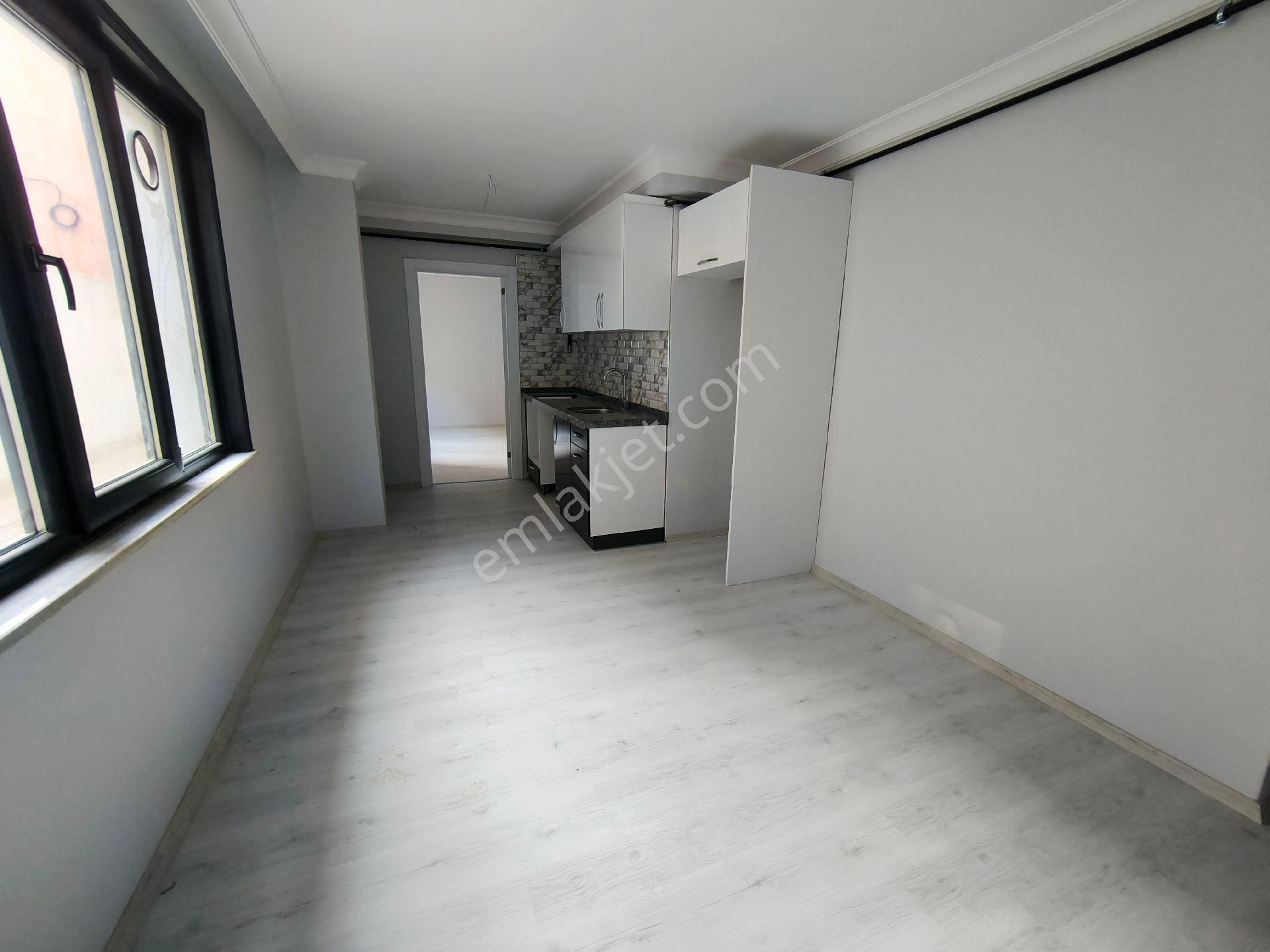 Güneyden Metroya 8 Dakika Yürüme 1+1.60 M2 B.katı Daire - Görsel 3