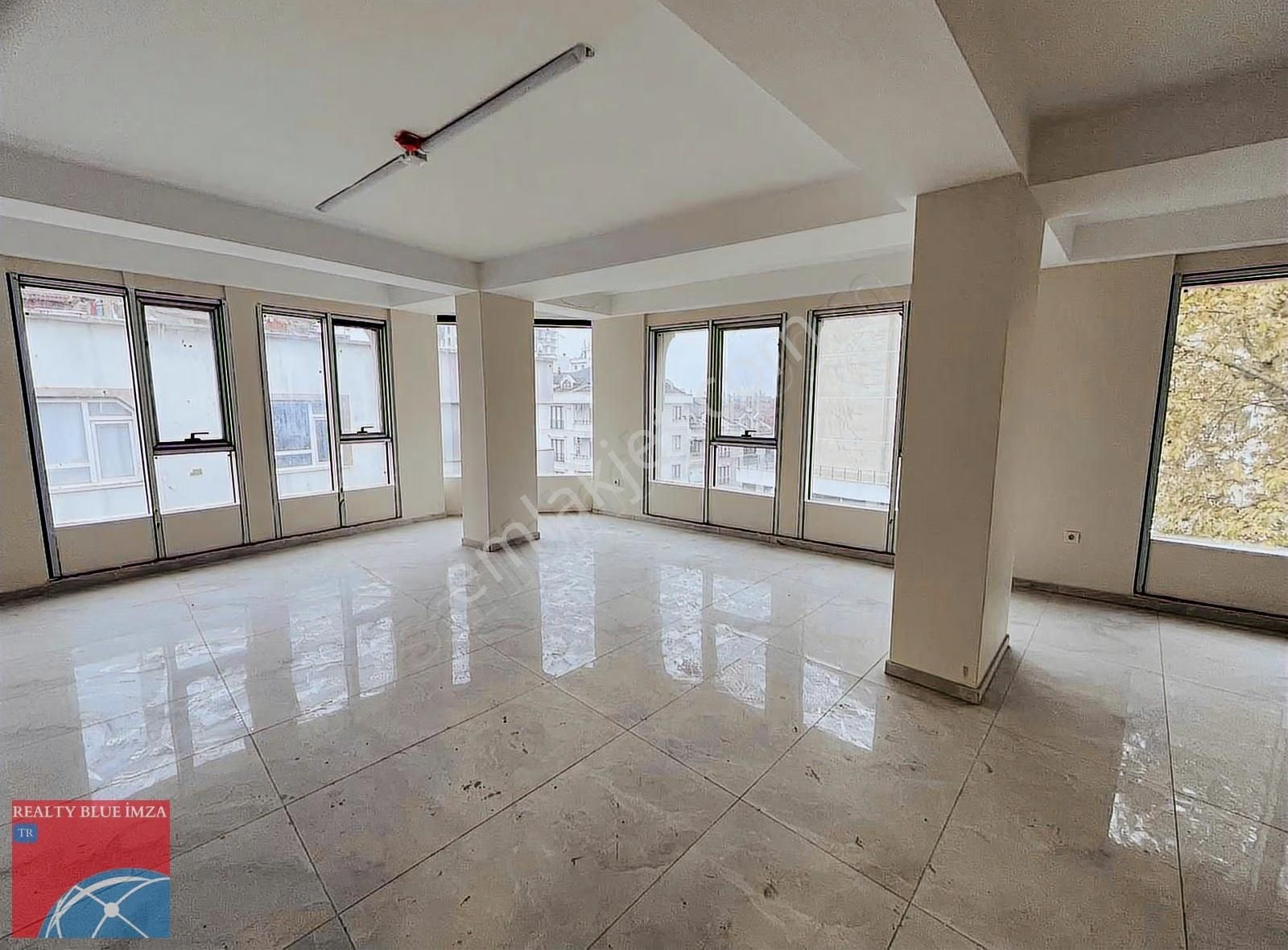 Zeytinburnu Seyitnizam 406m2 Kiralık Plaza - Görsel 2