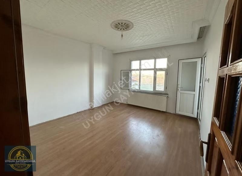 Başakşehir Şahintepe Kiralık 3+1 Ara Kat Daire