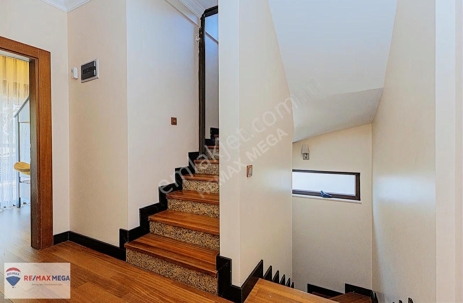 Duacı'da Duayen Konakları'nda Yüzme Havuzlu Tripleks 5+1 Villa - Görsel 17