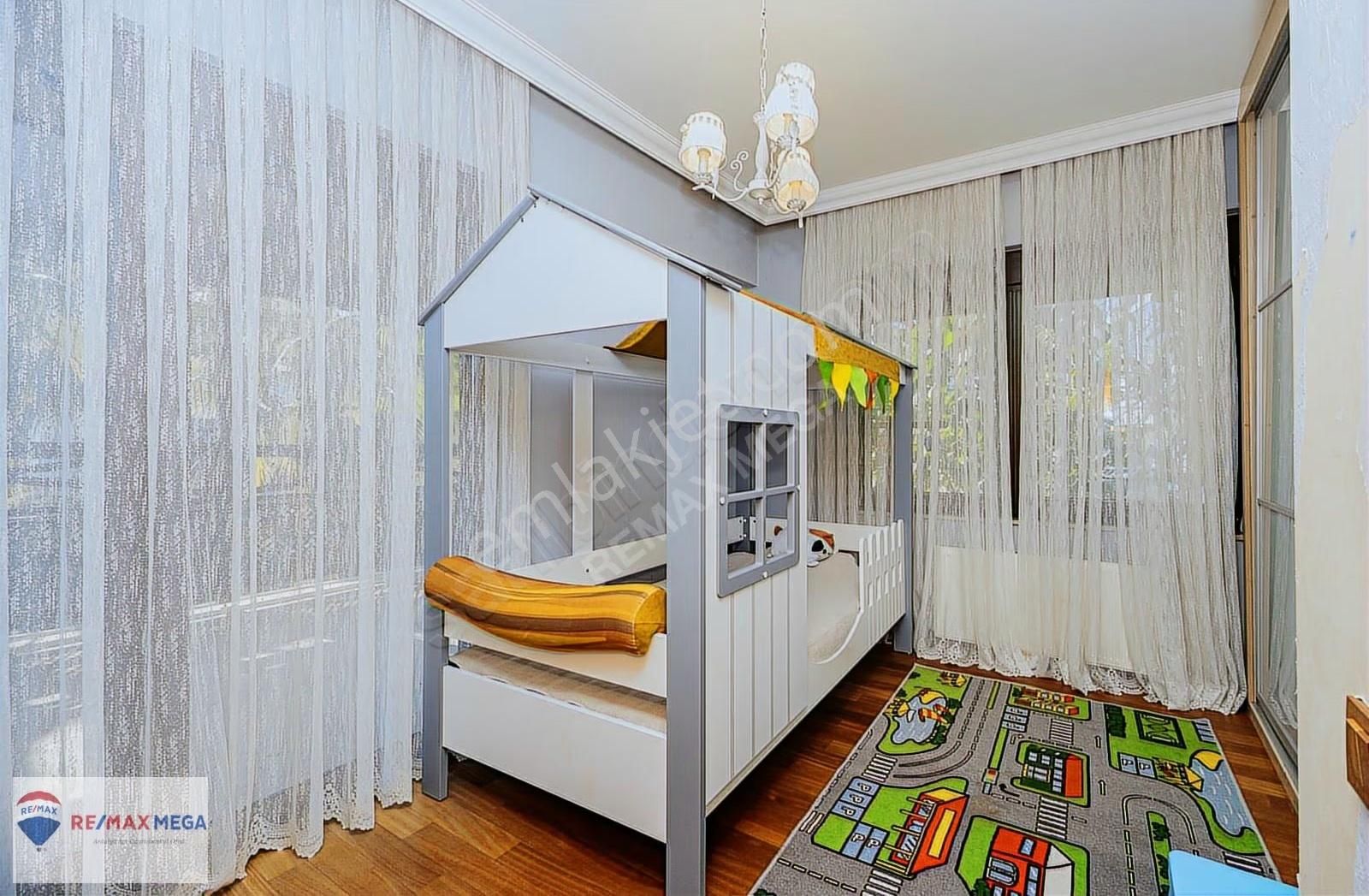 Duacı'da Duayen Konakları'nda Yüzme Havuzlu Tripleks 5+1 Villa - Görsel 21