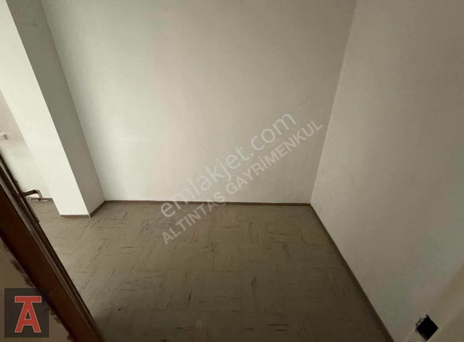 Etimesgut Elvan Mah.caddeye Yakın Yüksek Girş Ön Cephe 2+1 Daire - Görsel 3