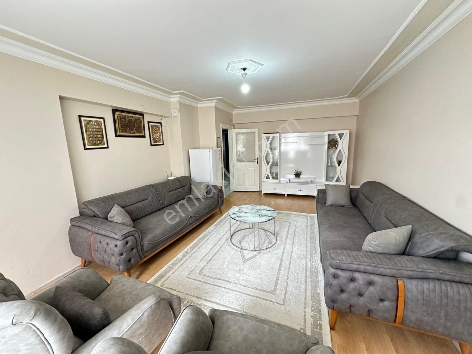 Beşikkaya'da Pazar Pazarına Yakın Geniş Kullanışlı 3+1 Katta Satılık Daire !! - Görsel 4