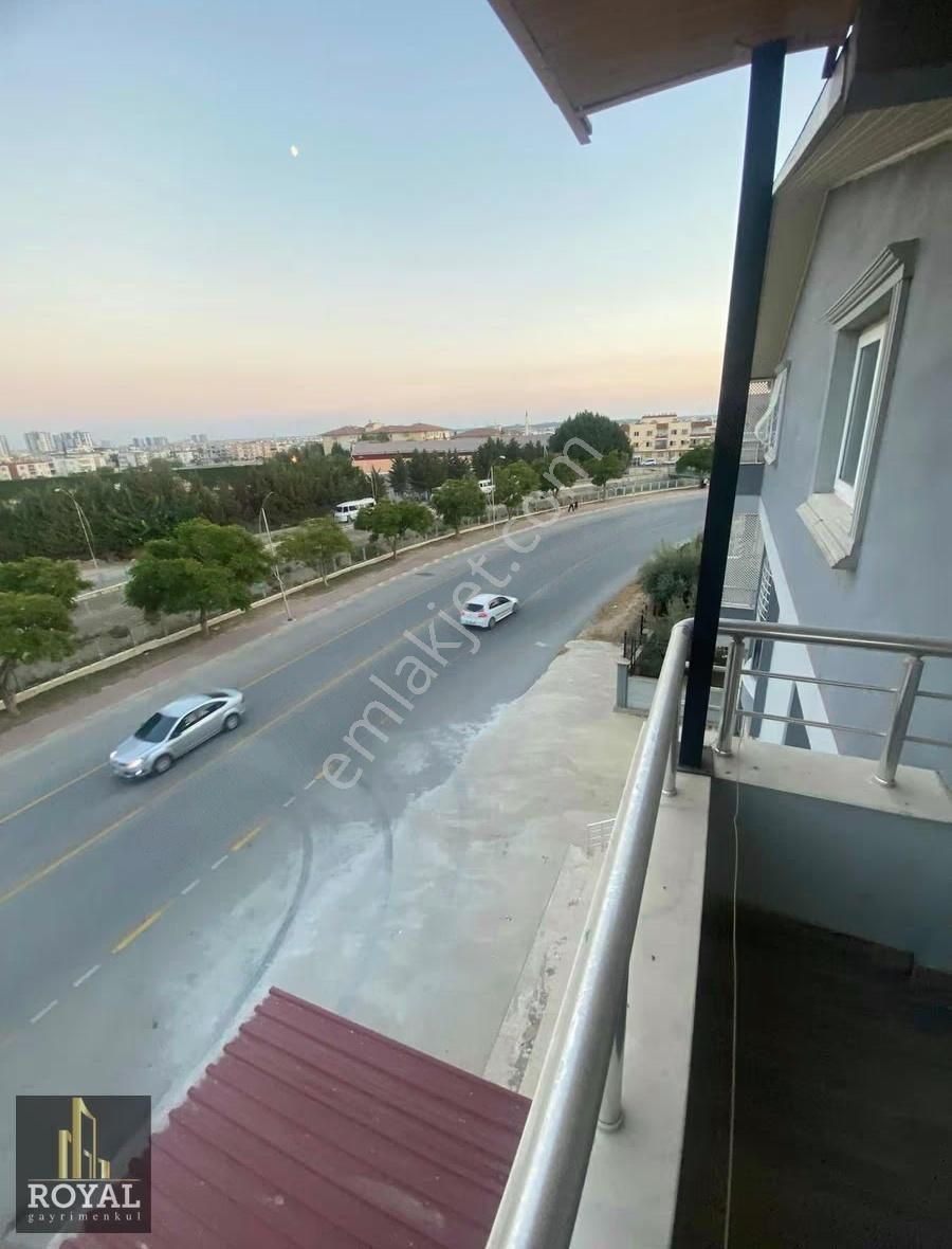 Satılık Ana Yol Üstü Bahçeli Villa - Görsel 11