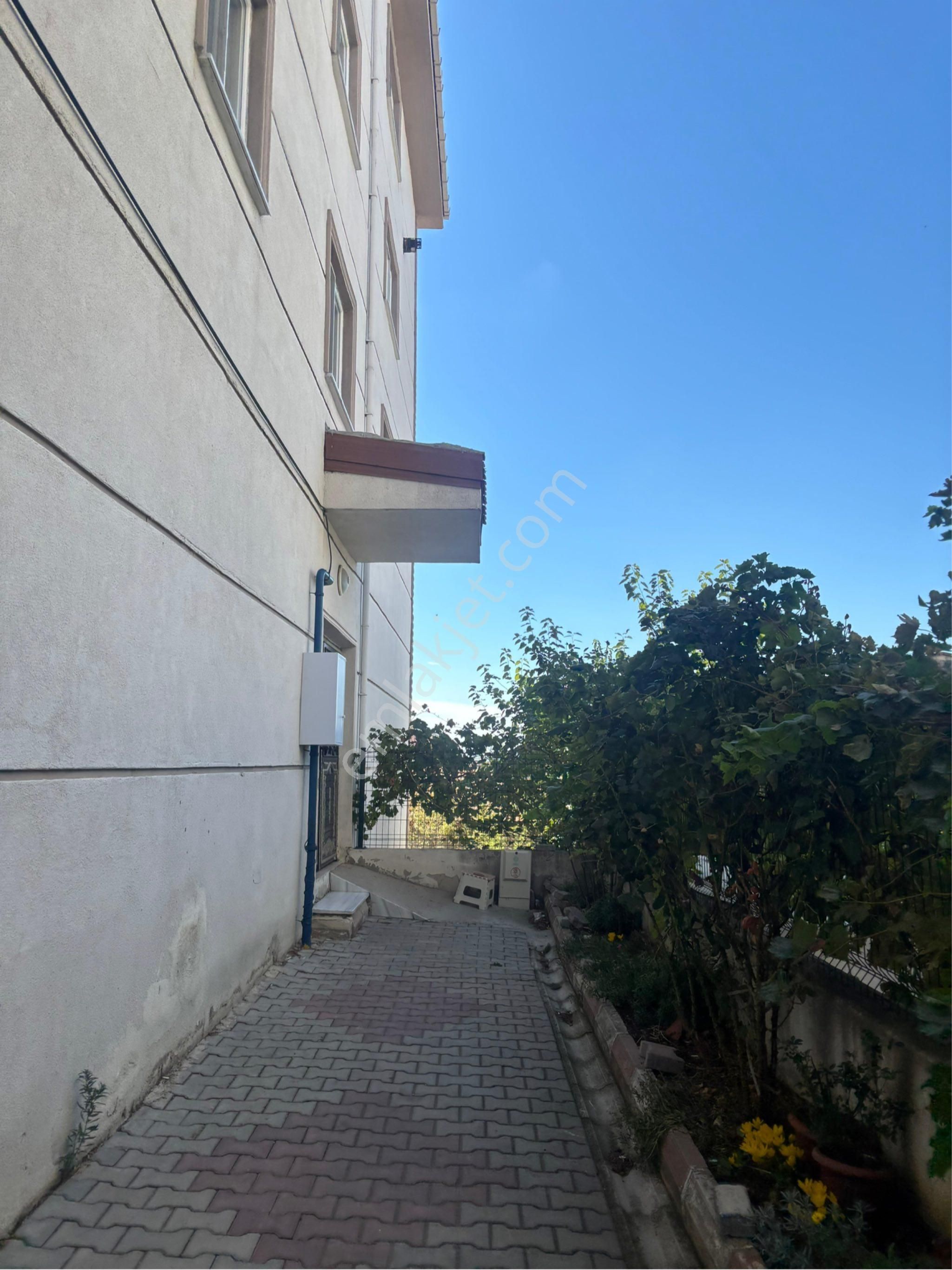 Sahibinden 3+1 120m2 Merkezi Konumda Satılık Daire - Görsel 2