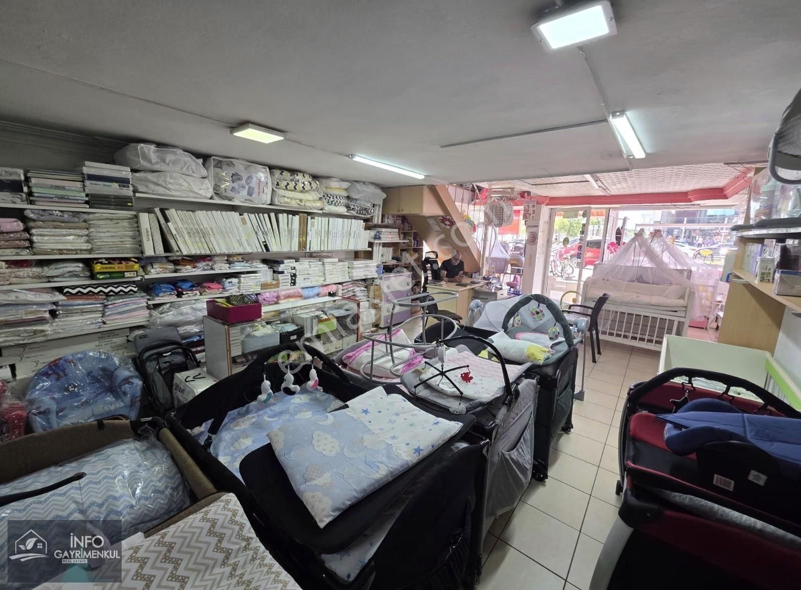 Info Gayrimenkul 34 Yıllık Devren Kiralık Bebek Mağazası - Görsel 4
