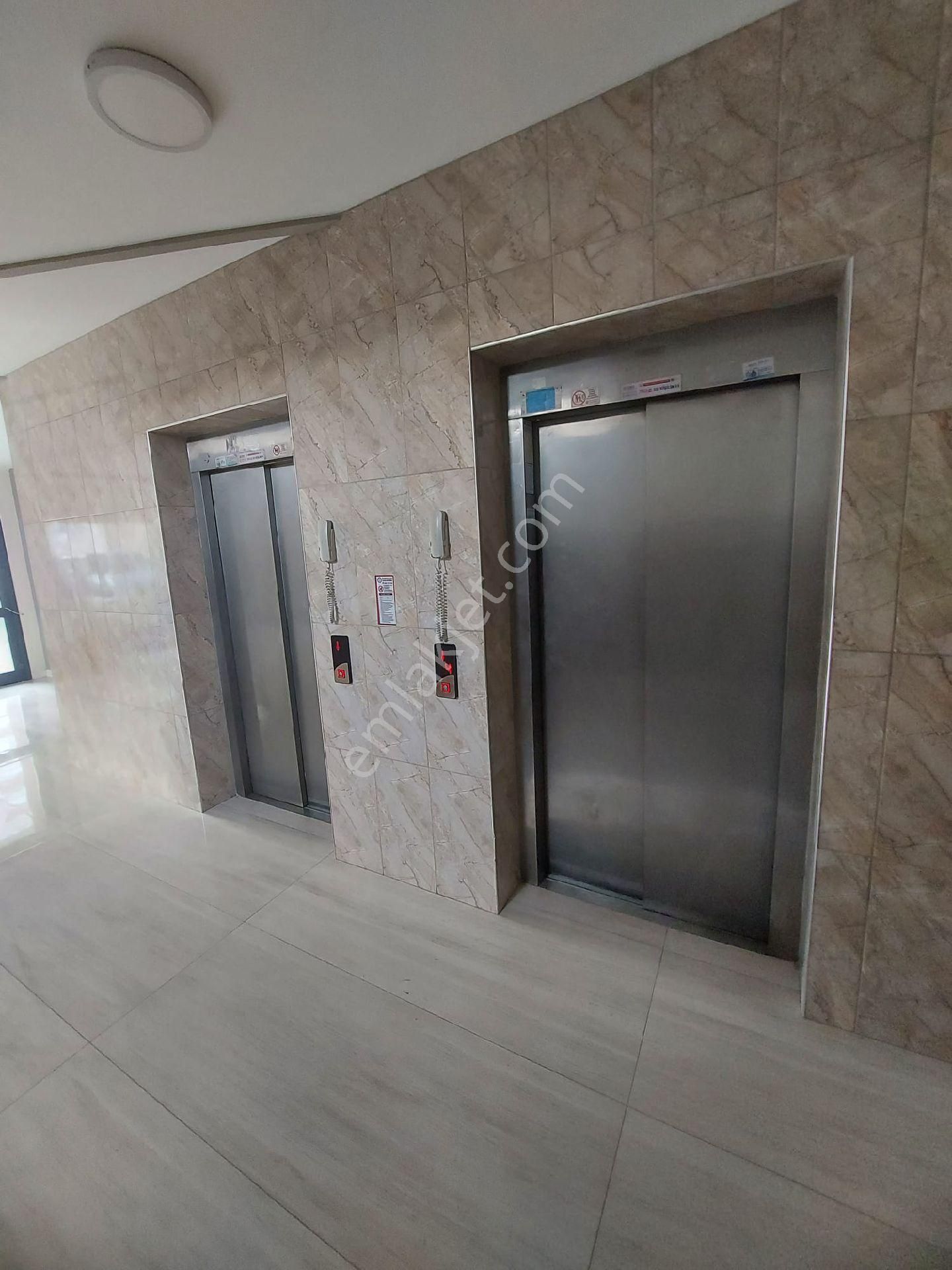 Demirhan Emlak'tan Mükemmel Konumda Satılık - Görsel 15