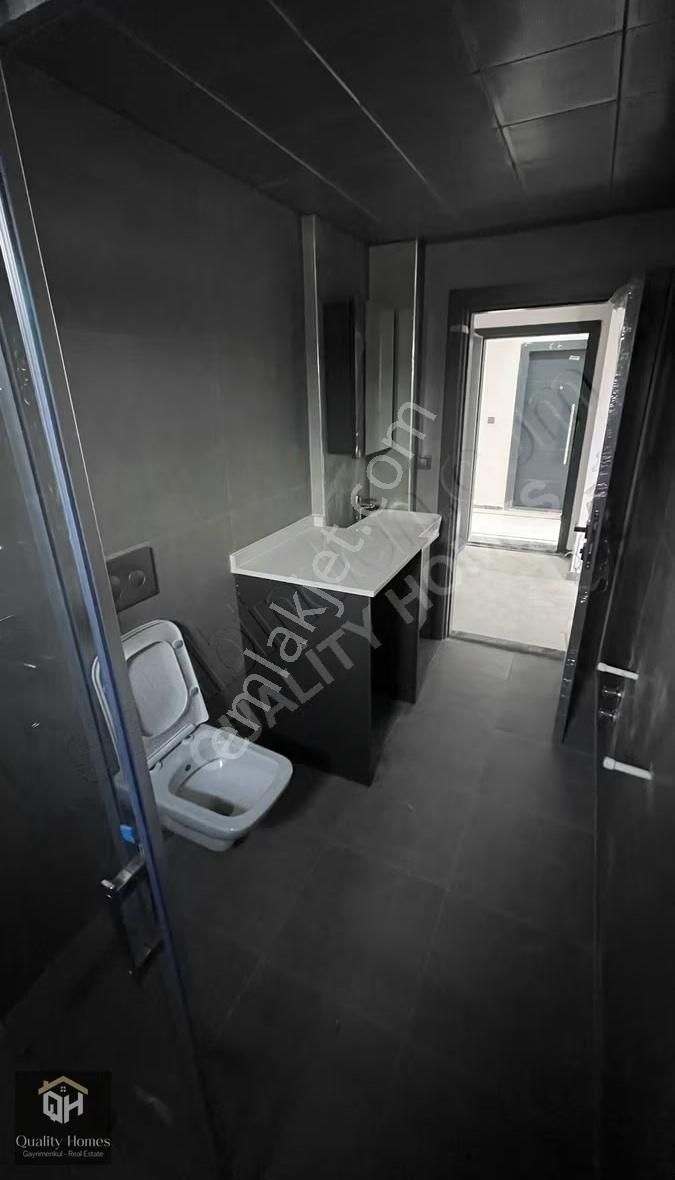 Altıntaş Merkezde İskanlı 1+1 Daire