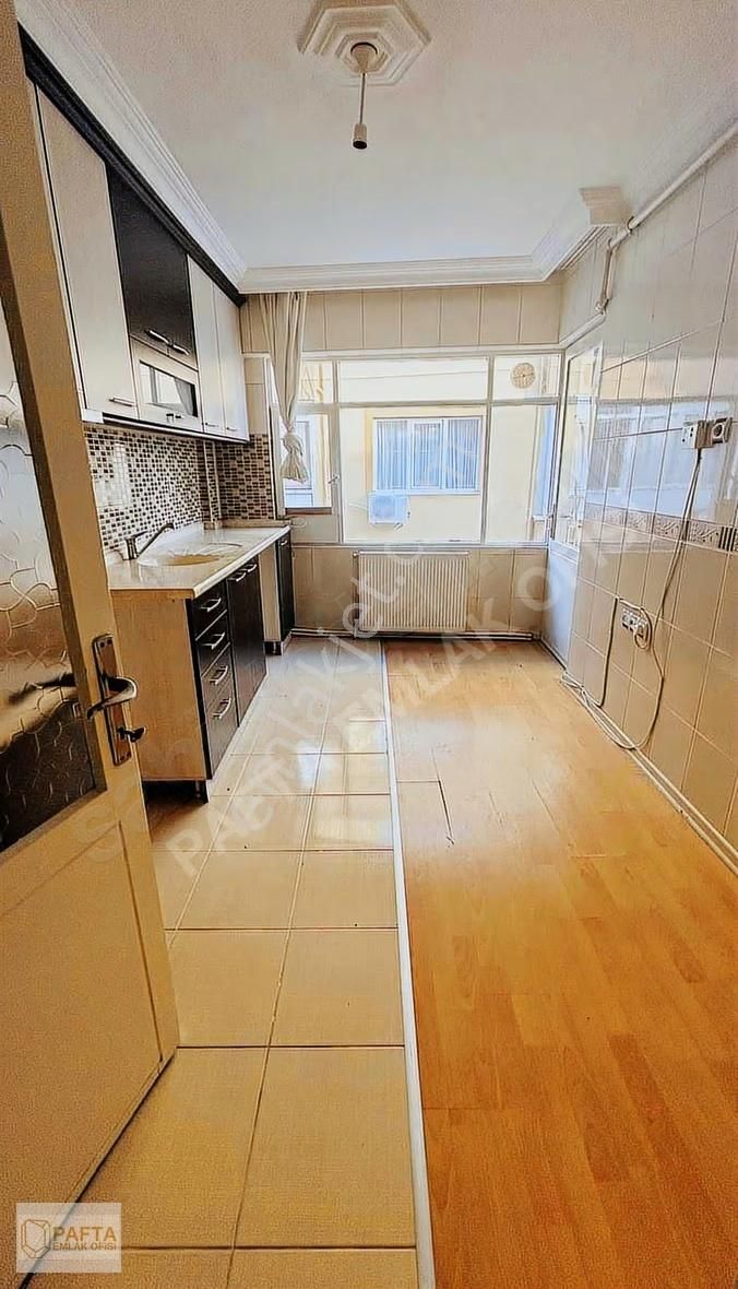 İncilipınarda Havuzlara Parka Yakın 125 M2 3+1 Fırsat Daıre - Görsel 2