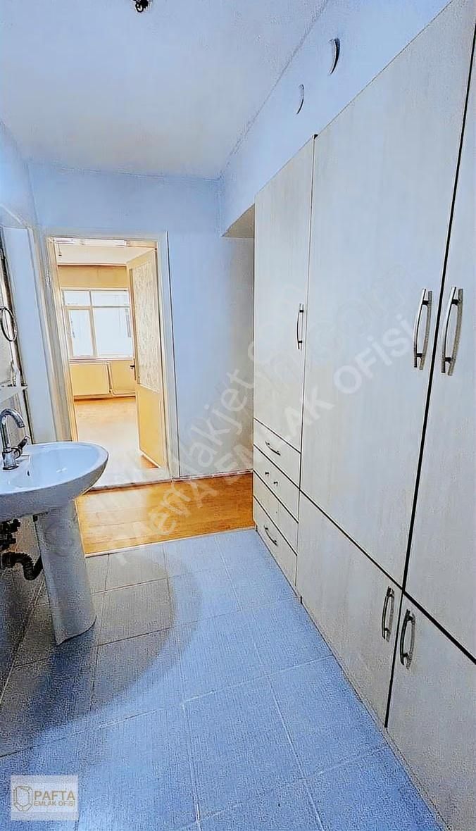 İncilipınarda Havuzlara Parka Yakın 125 M2 3+1 Fırsat Daıre - Görsel 14