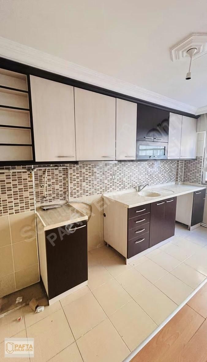 İncilipınarda Havuzlara Parka Yakın 125 M2 3+1 Fırsat Daıre - Görsel 4