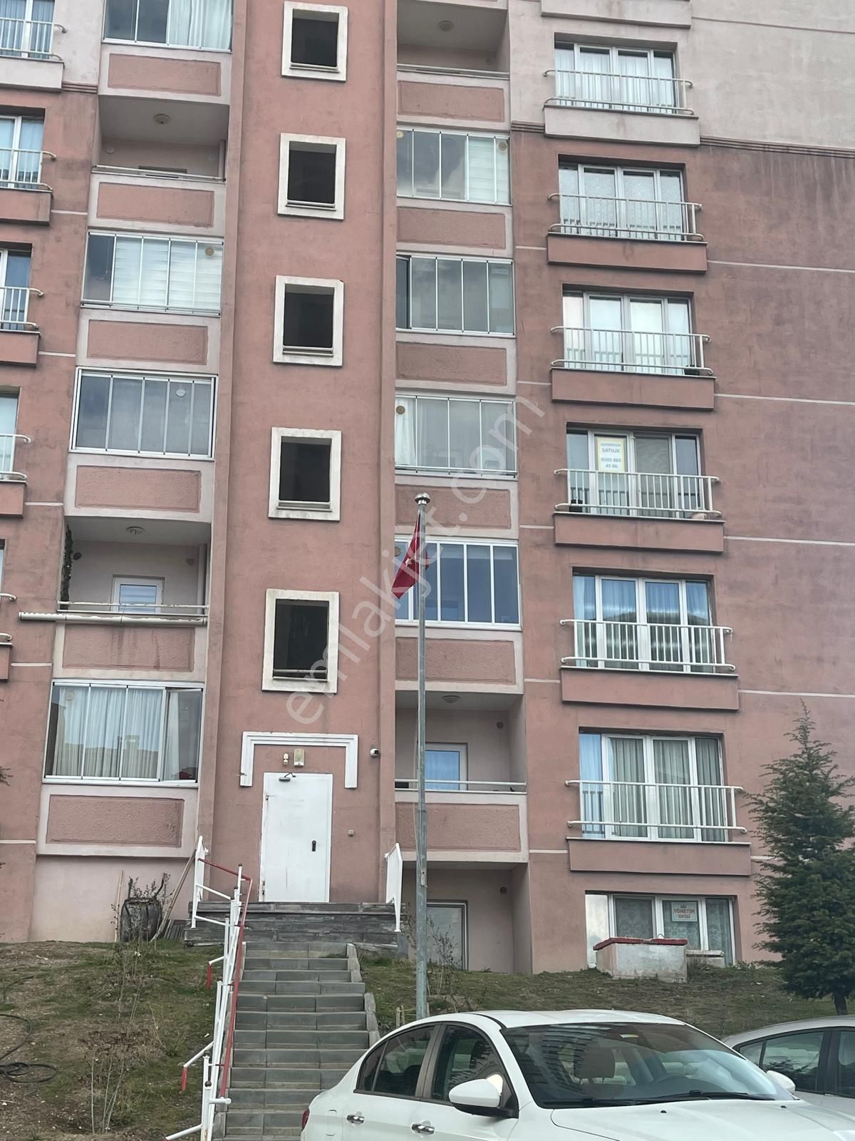 Ata Yurt Mahallesi Tokilerde Satılık 3+1 Aileye Uygun Daire - Görsel 2