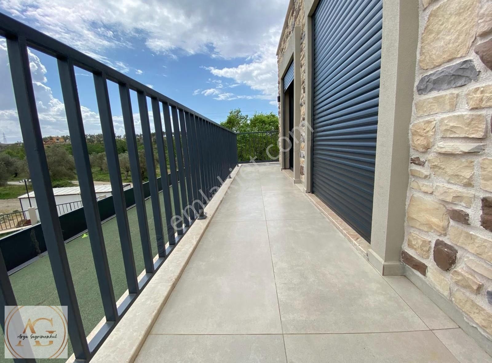 Arya'dan Tam Müstakil 4+1 Şık Tasarımlı Havuzlu Villa - Görsel 8