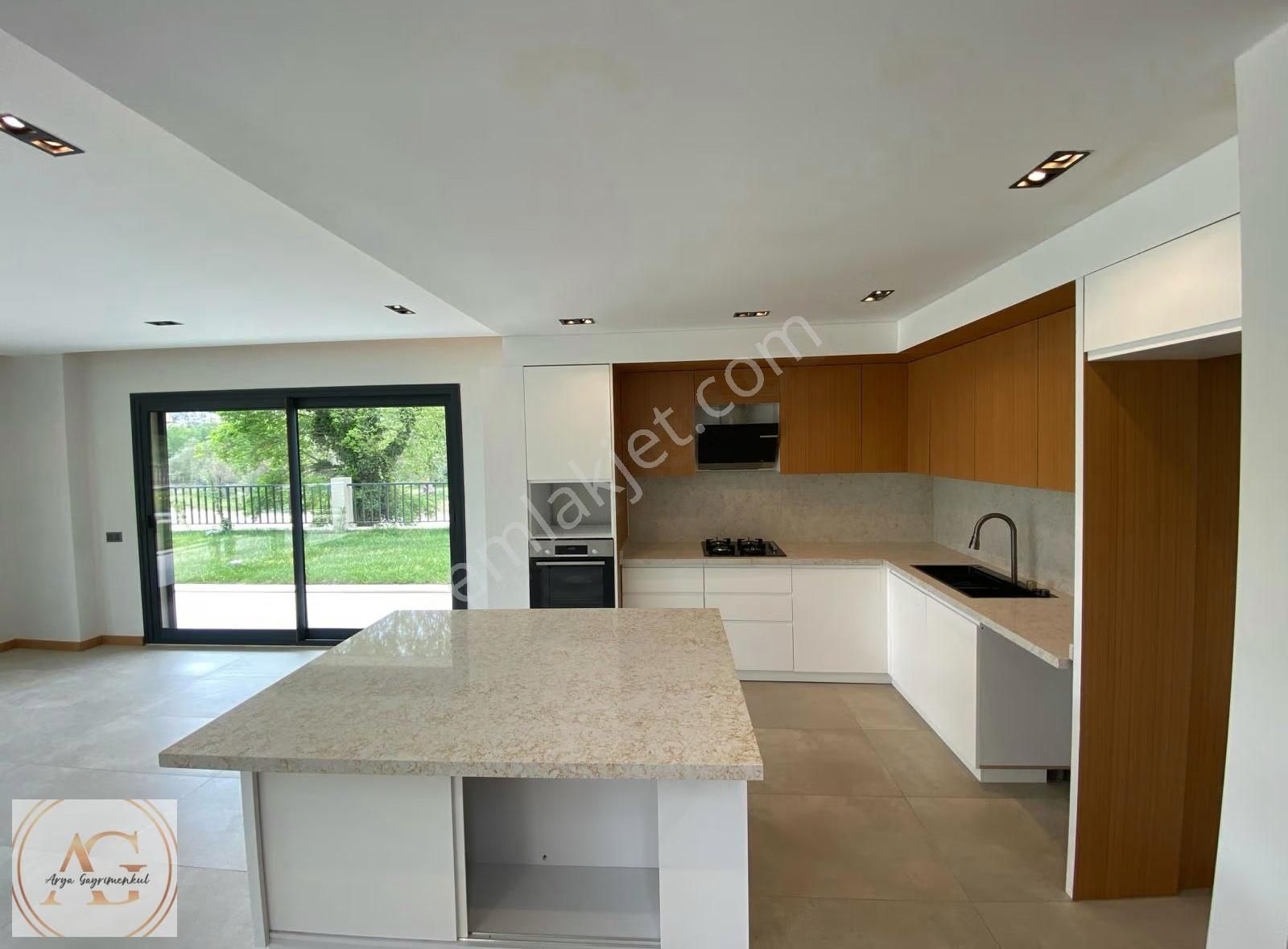 Arya'dan Tam Müstakil 4+1 Şık Tasarımlı Havuzlu Villa - Görsel 27