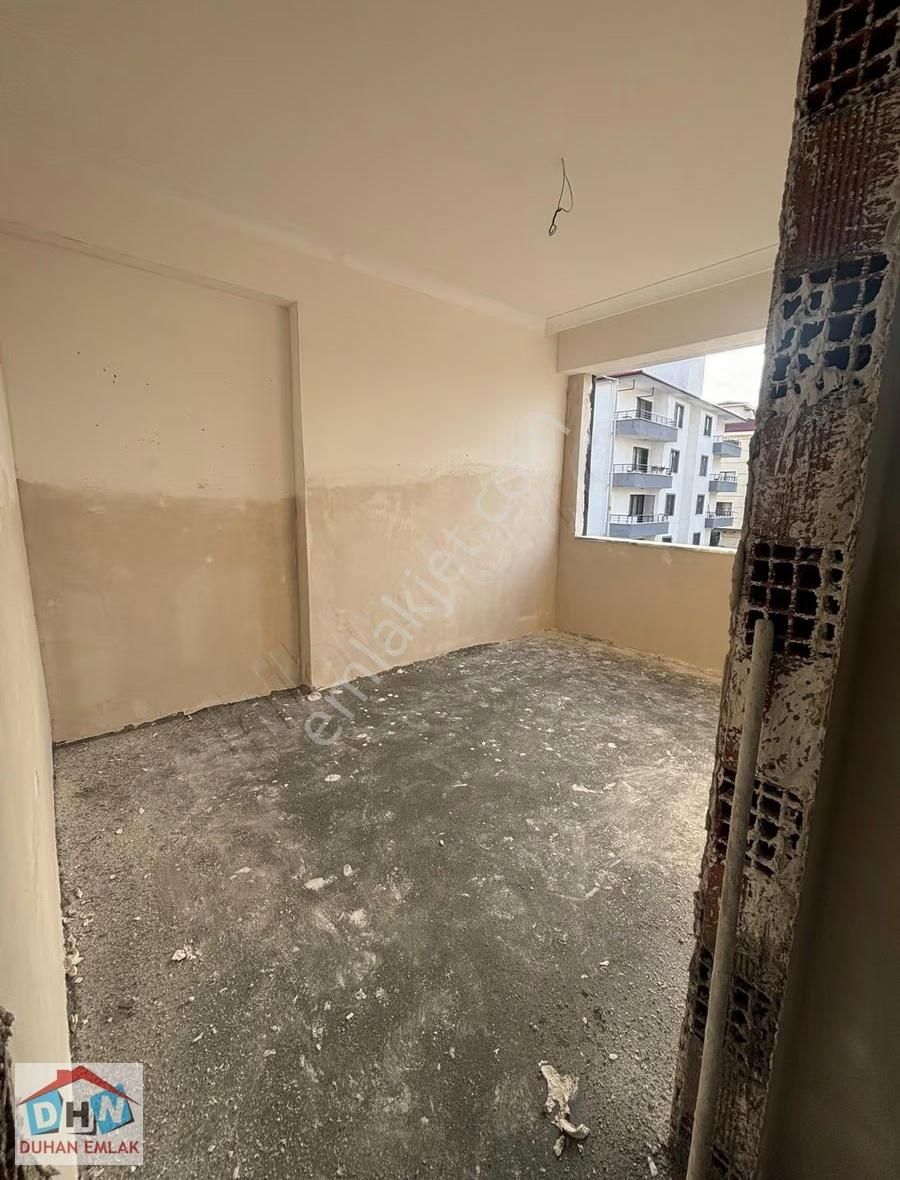 Duhan Emlak'tan Fırsat Ara Kat Köşe 1+1 Satılık Daire - Görsel 4