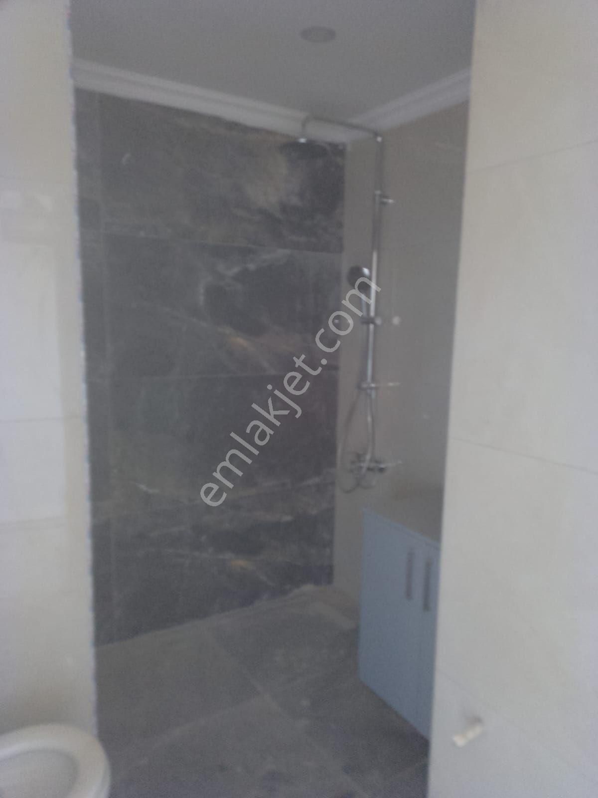 Aksu Çamköy’de Müstakil Havuzlu Tripleks Villa – Doğayla İç İçe Kiralık Konfor - Görsel 11