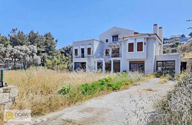 Urla Kekliktepede En Saygın Bölge'de 6+1 Natamam Satılık Villa - Görsel 13