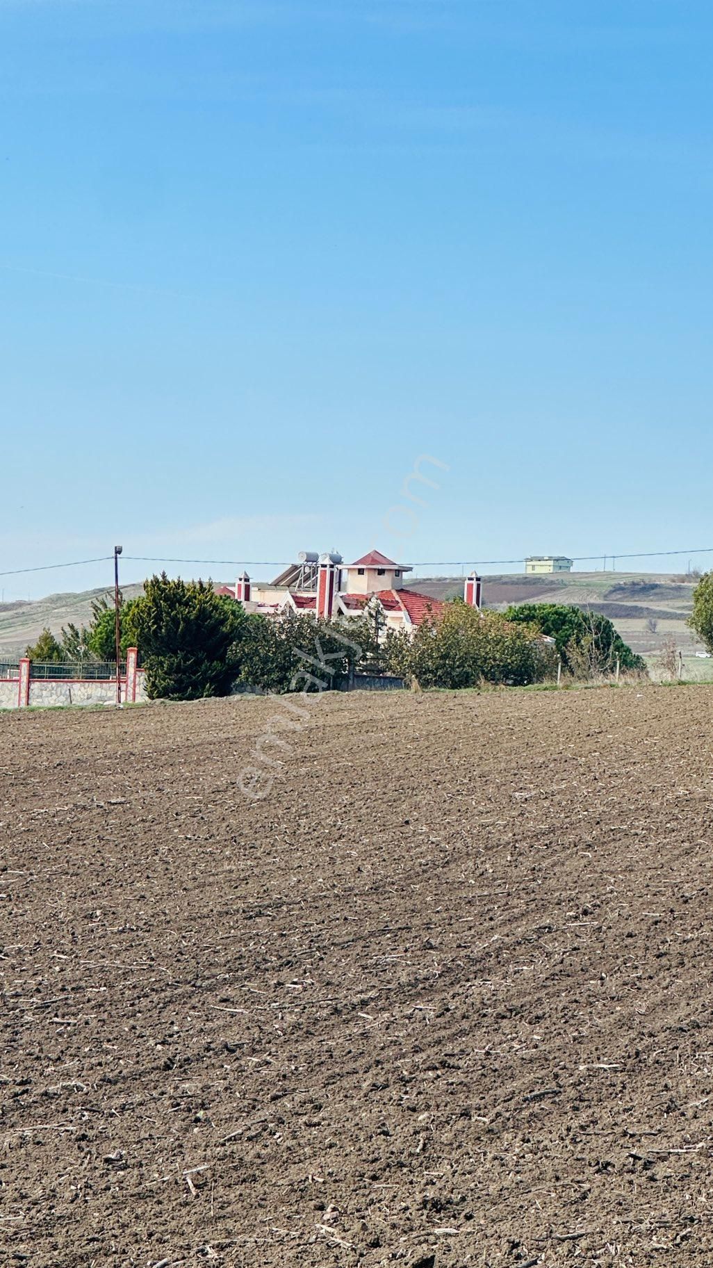 Büyük Çekmecede Yatırımlık Tarla - Görsel 8