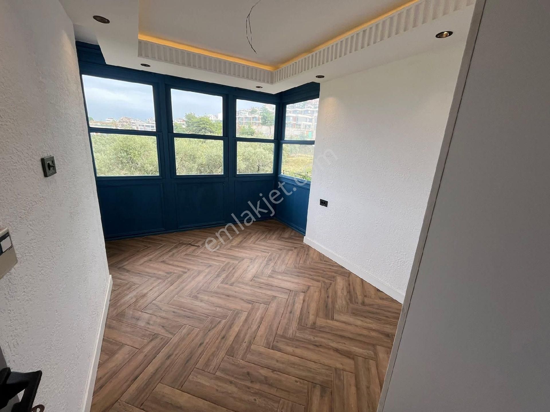 Kuşadasında Avm'lere Yakın Özel Havuzlu Hamamlı Saunalı 4+1 Villa - Görsel 12