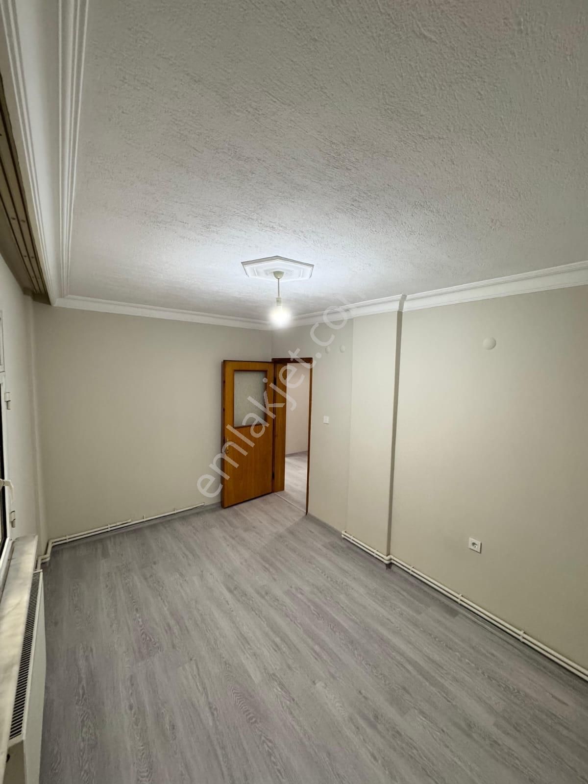 Turpa'dandoğalgazlı 2+1 Kiralık Daire – Bornova Mevlana Mah - Görsel 3