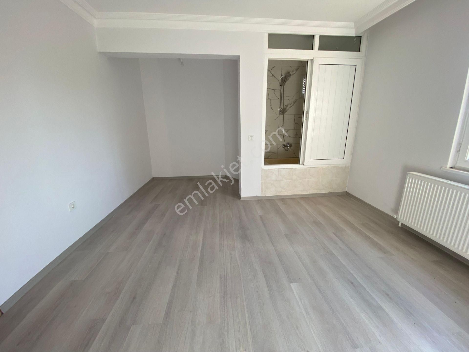 Deniz Ayakların Altında! Çift Tapulu 4+1 Villa Fırsatı! - Görsel 20