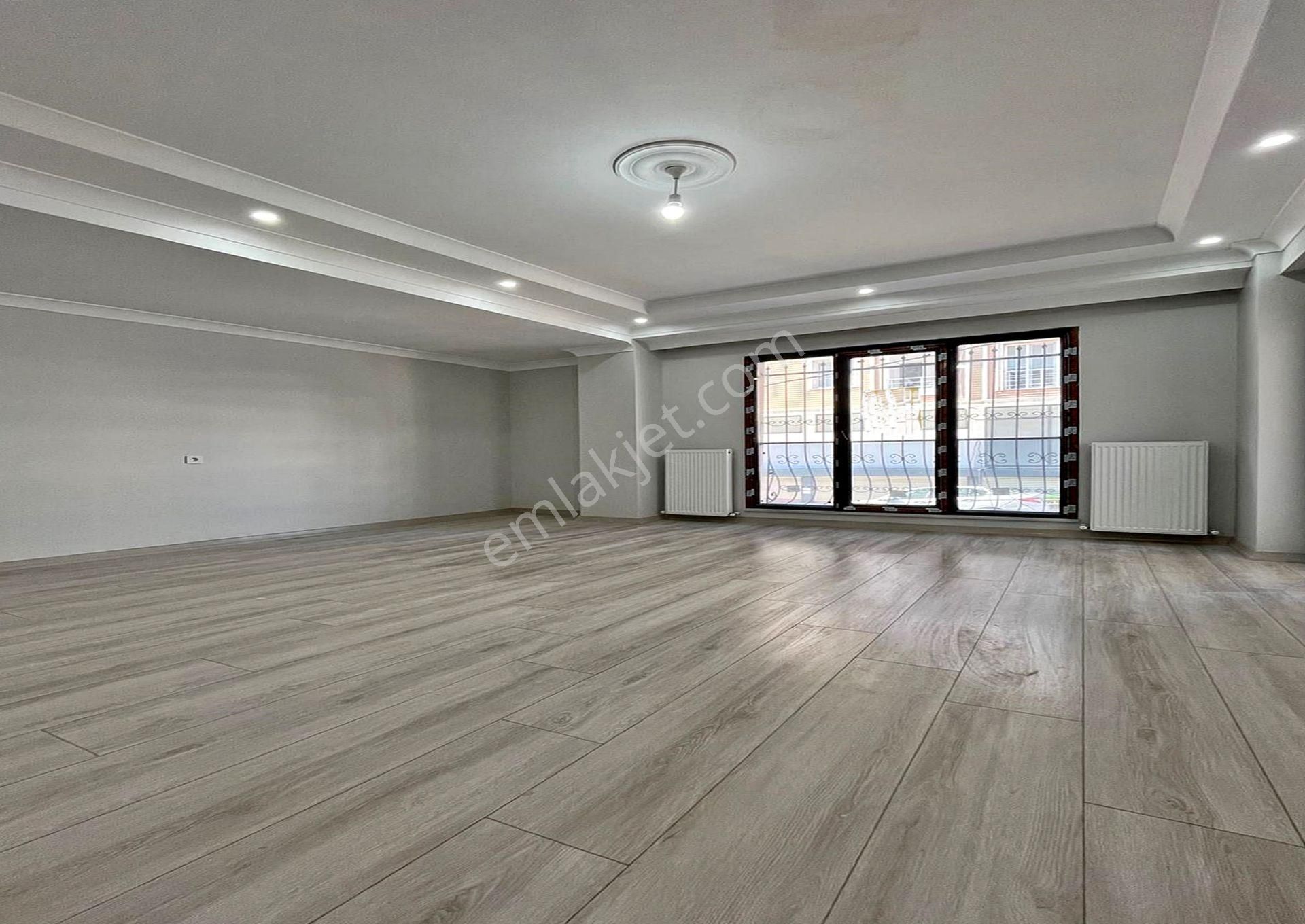 Bölgenin En Geniş 3+1 'i Merkezi Metrobüse Yakın Satılık Daire - Görsel 13