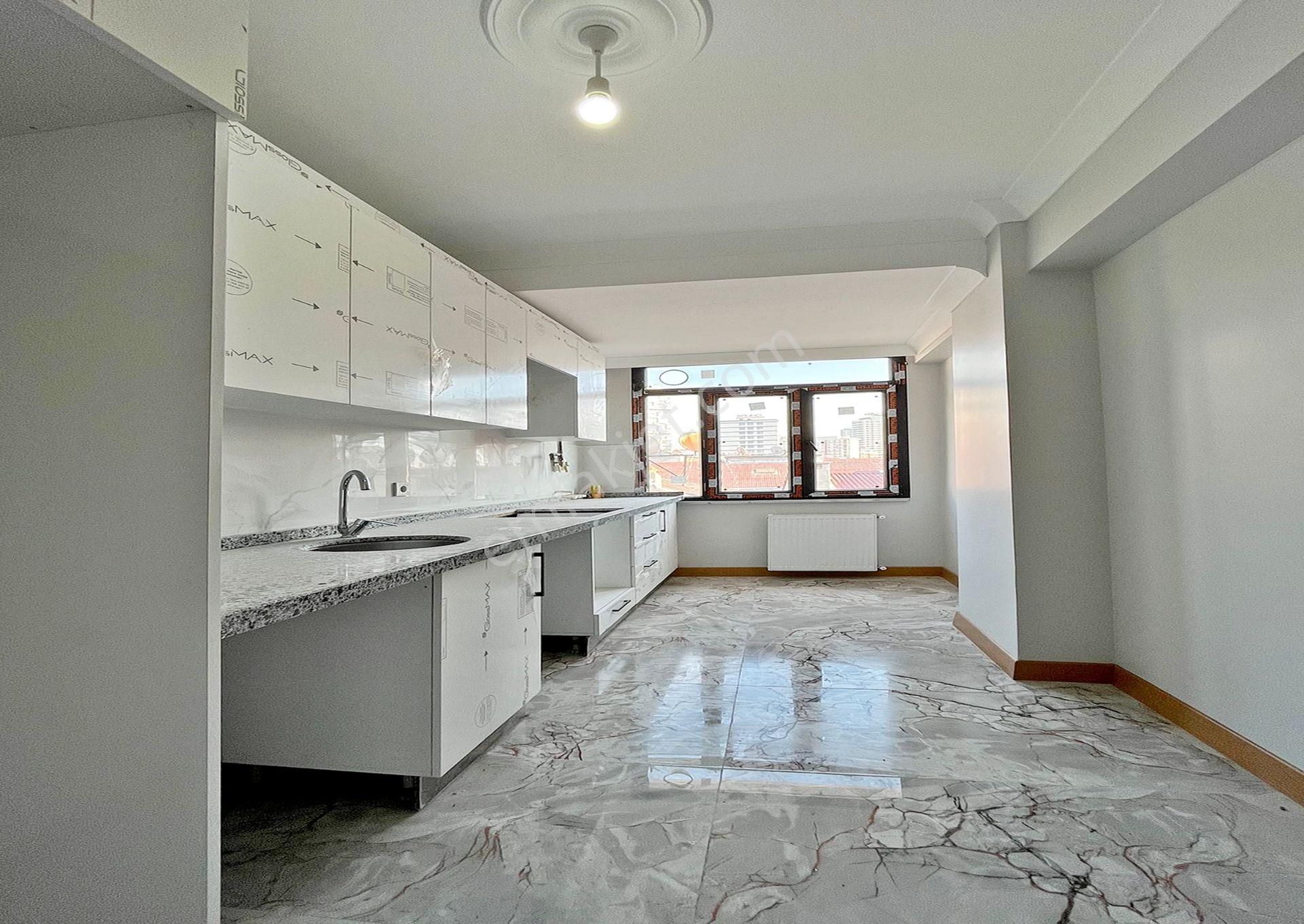 Merkezi Konum Sıfır Geniş M2 Metrobüse Yakın 2+1 Satılık Daire - Görsel 7