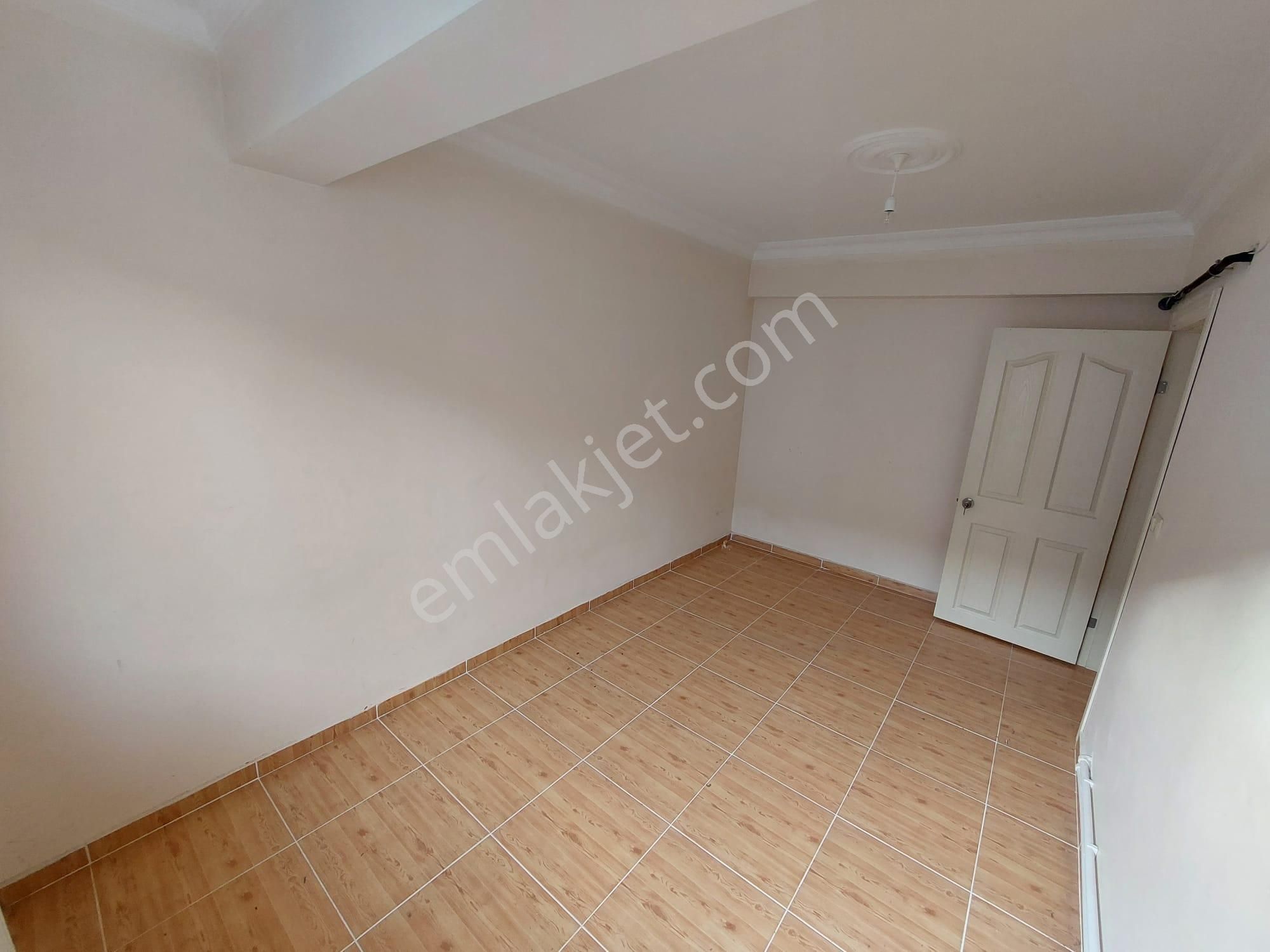 Karasu 32 Evlerde Kombi Petekli Cam Balkonlu 1+1 Devamlı Kiralık - Görsel 17