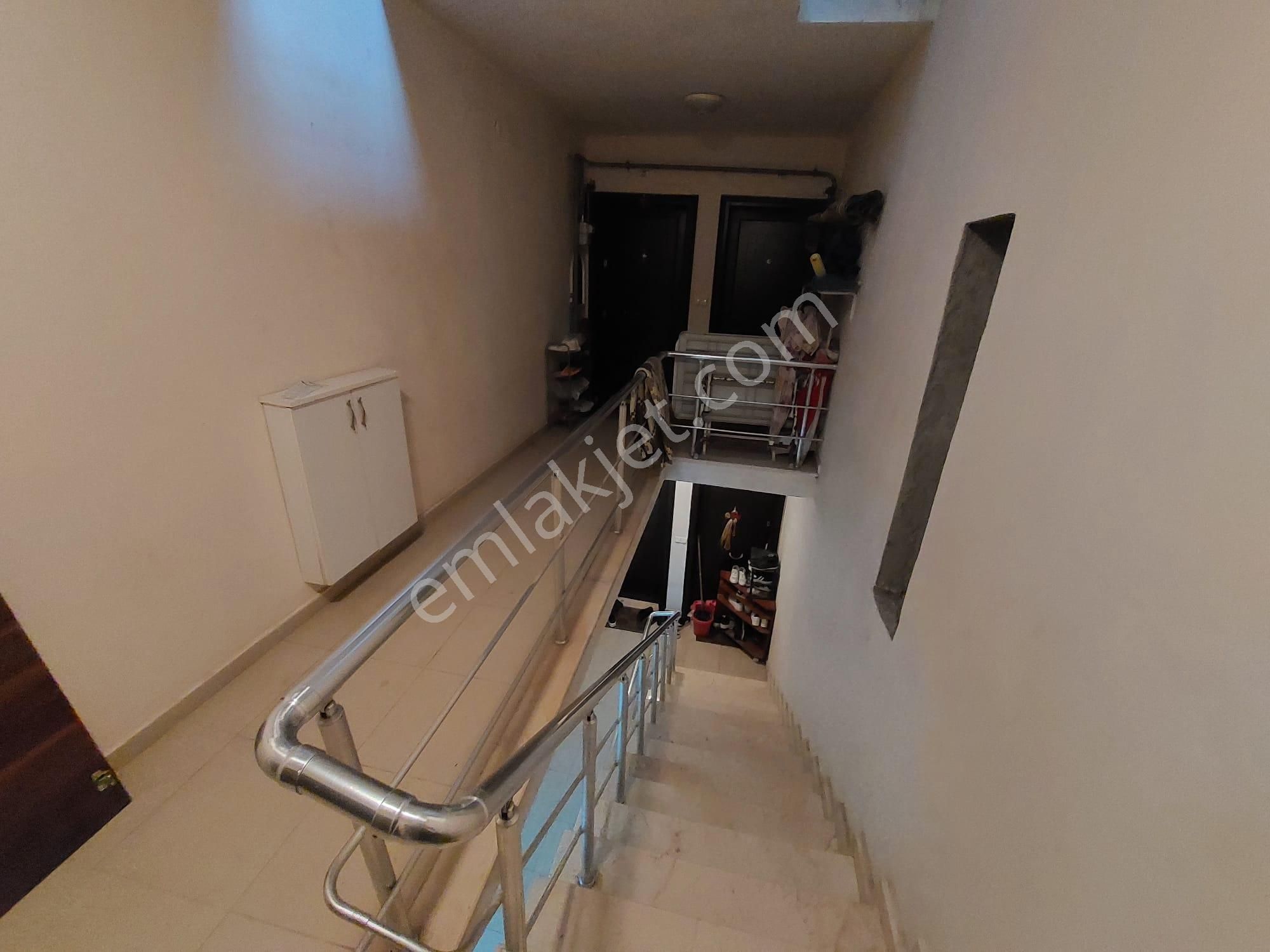 Karasu 32 Evlerde Kombi Petekli Cam Balkonlu 1+1 Devamlı Kiralık - Görsel 5