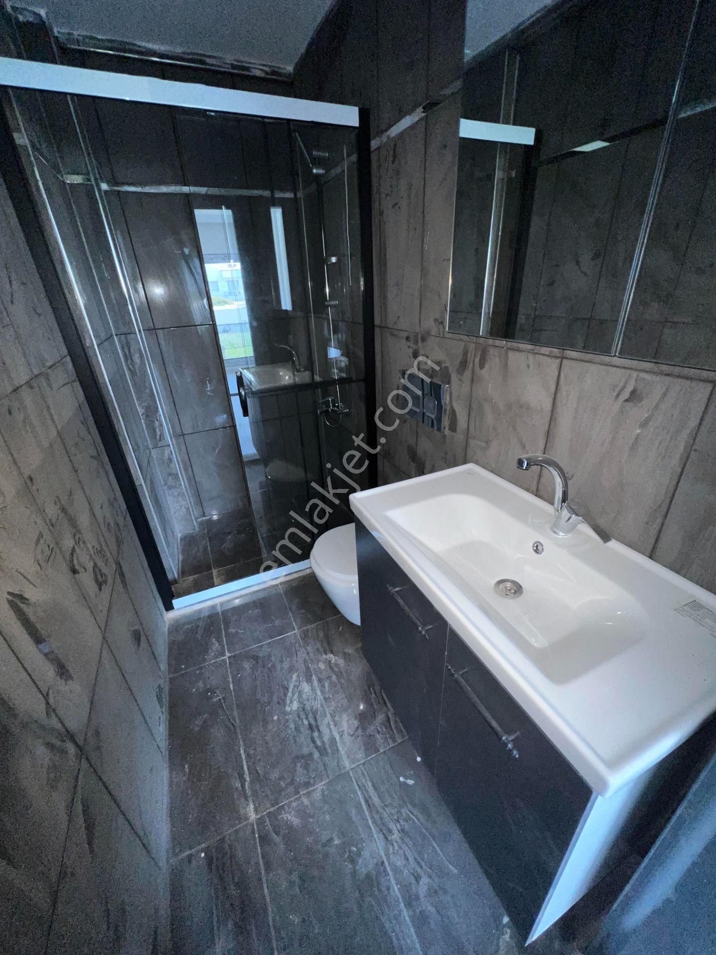 Özdere'de Merkezde Geniş Bahçeli Açık Otoparklı Sıfır Villa | Gökçen Emlak - Görsel 13