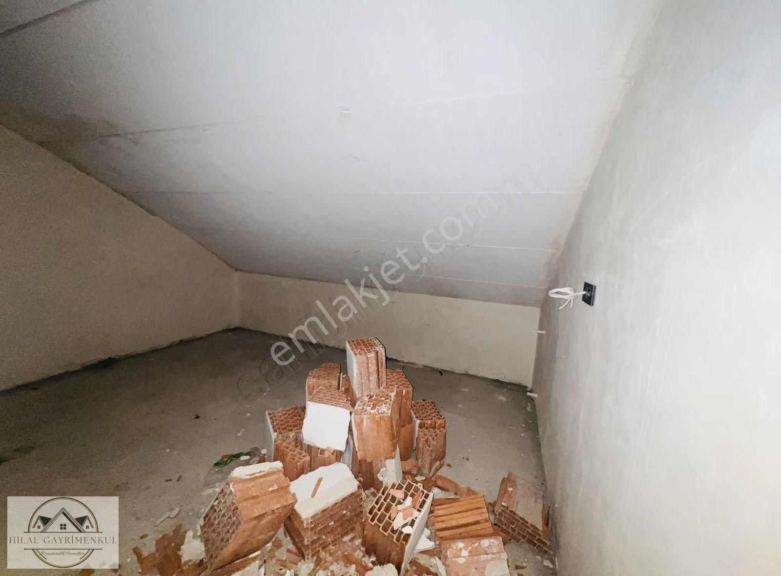 Hilal Gayrimenkulden Sıfır Lüx Yapım 5+1 Park Cephe Dublex - Görsel 9